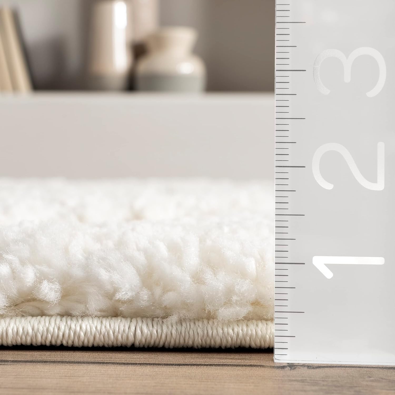 nuLOOM Tinsley – Alfombra geométrica alta y baja con borlas, 4 x 6, color beige