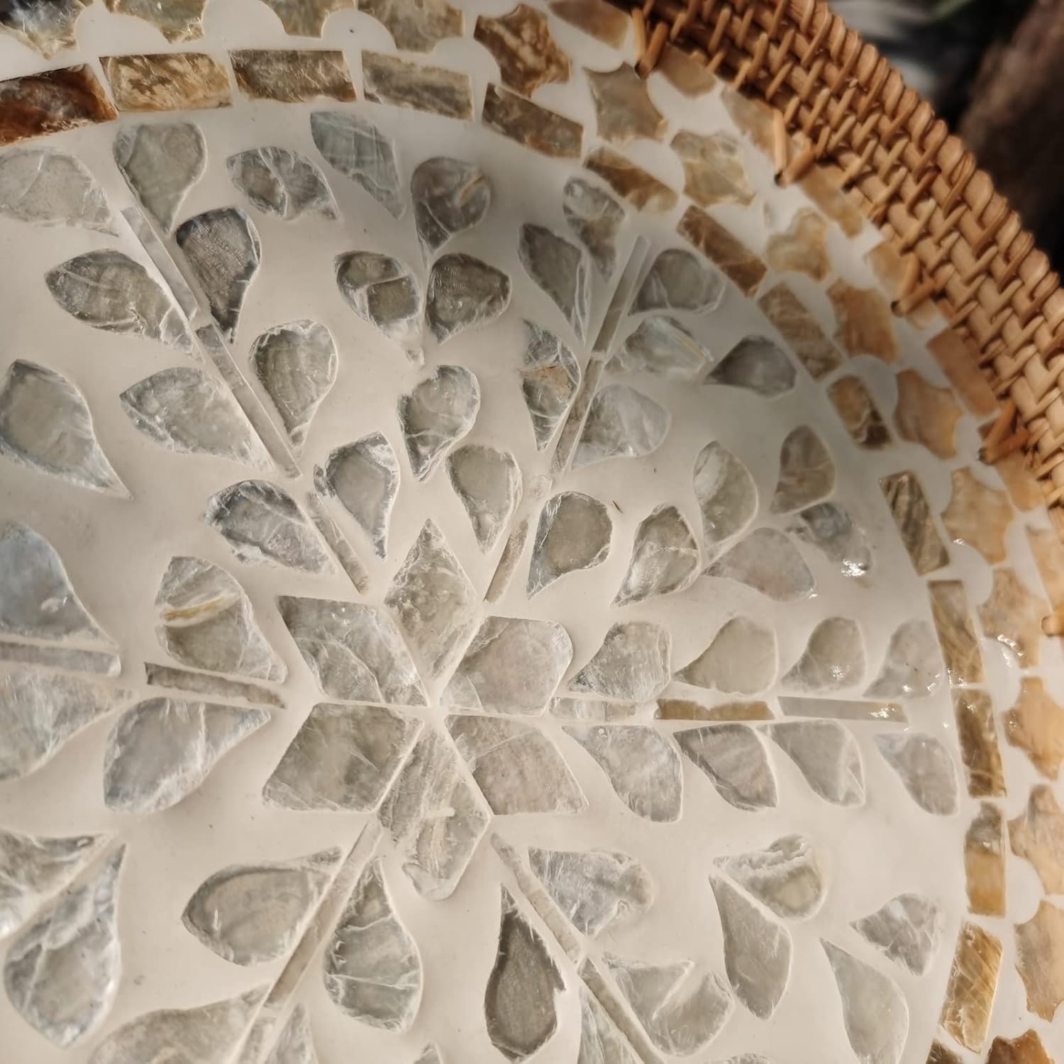 Cesta redonda de ratán de 12 pulgadas con base de madera de mopa beige, bandeja otomana de mimbre grande con 1 pulgada, platos tejidos para