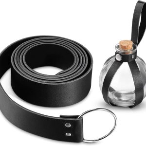 Botella de poción de corcho mágico oscuro de Halloween, botella redonda esférica de vidrio transparente con cinturón de cuero medieval de caballero, Botella de poción de corcho mágico oscuro de Halloween, botella redonda esférica de vidrio transparente con cinturón de cuero medieval de caballero,