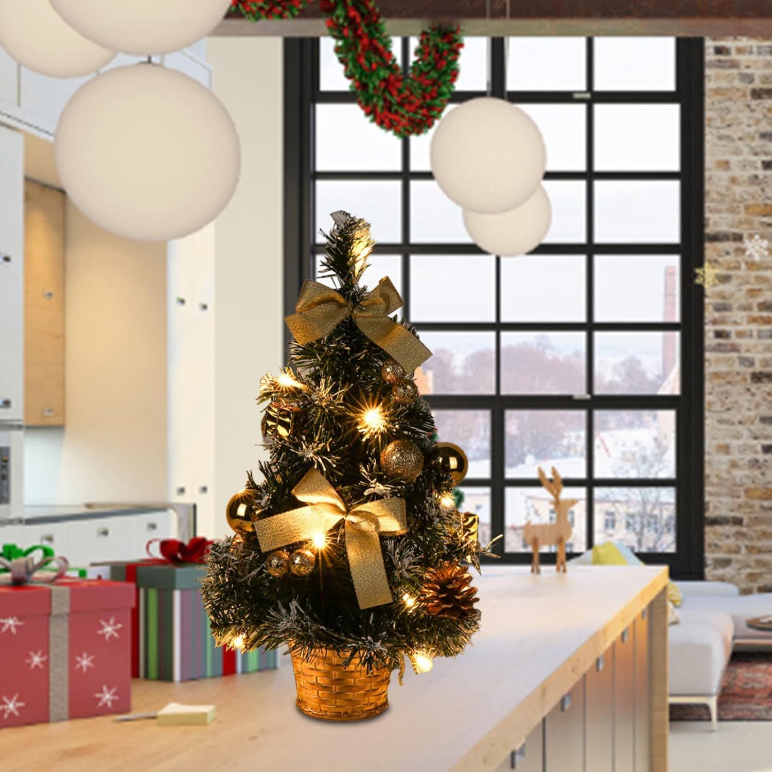 Árbol de Navidad pequeño iluminado de 15.7 pulgadas, árbol de Navidad artificial con luces LED, árbol de Navidad de mesa a pilas para decoraciones