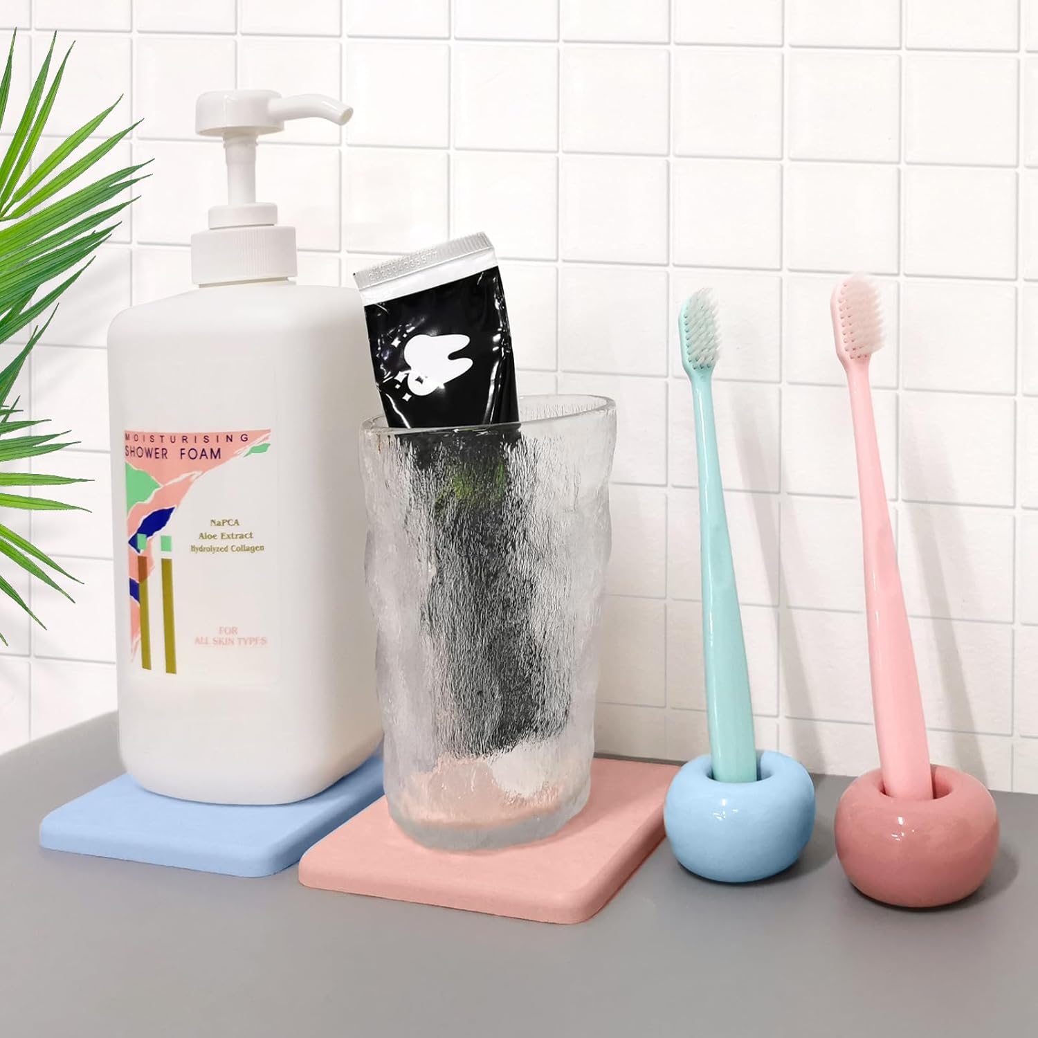 SNAIL GARDEN Mini soportes de cerámica para cepillos de dientes con bandeja, 2 soportes pequeños para cepillos de dientes con 2 bandejas de