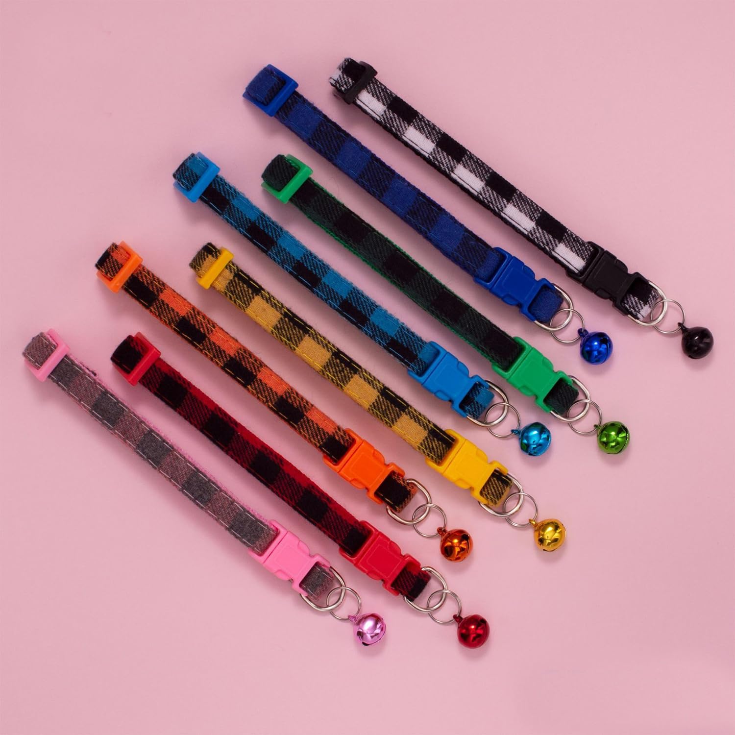 Paquete de 8 collares clásicos a cuadros para cachorros con campanas, collares de identificación de gato ajustables de 7.5 a 12.6 pulgadas, bonitos