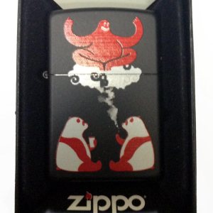 Zippo Encendedor personalizado lindos osos panda alucinantes para fumar y beber hierba con mágico genio rojo negro mate raro Zippo Encendedor personalizado lindos osos panda alucinantes para fumar y beber hierba con mágico genio rojo negro mate raro