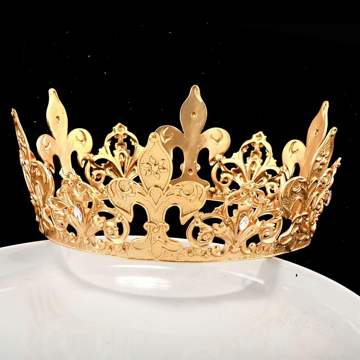 Corona King de metal dorado adornada con cristales para hombre, Metales no preciosos