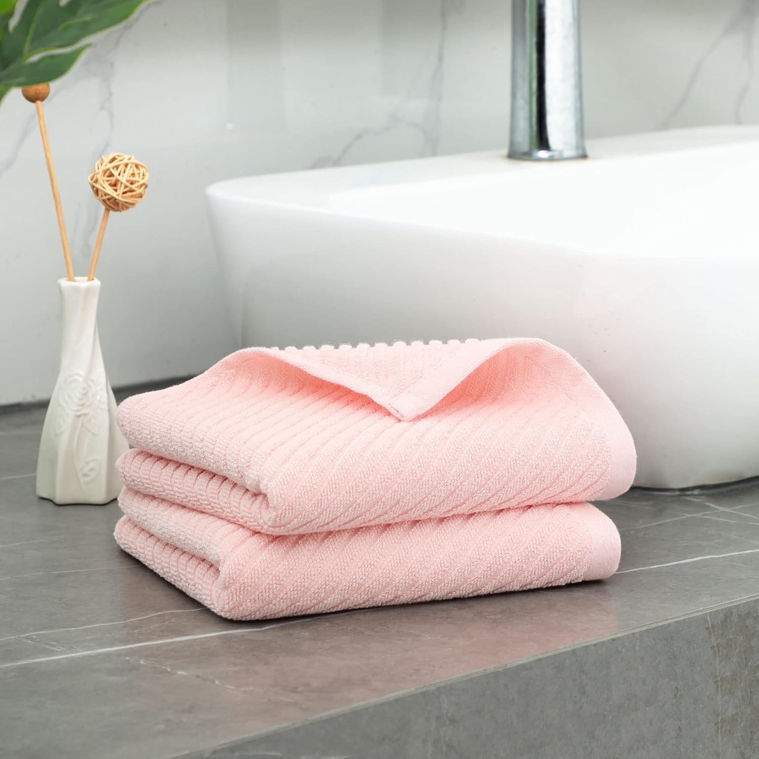 PiccoCasa Juego de 2 toallas de mano acanaladas rosas para baño de 13 x 29 pulgadas, 100% algodón, suaves, absorbentes, suaves al tacto, de secado