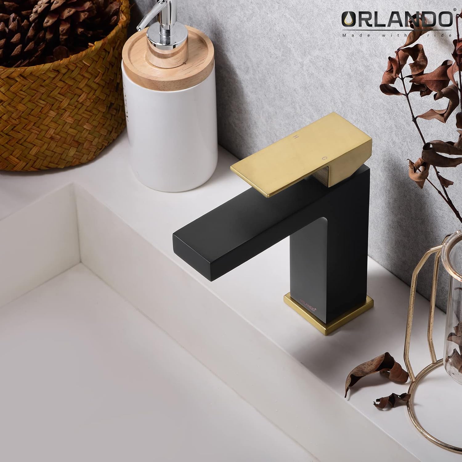 ORLANDO Grifo de baño negro y dorado de un solo agujero, grifo de lavabo de baño de una sola manija para fregadero de baño, grifo de baño de latón
