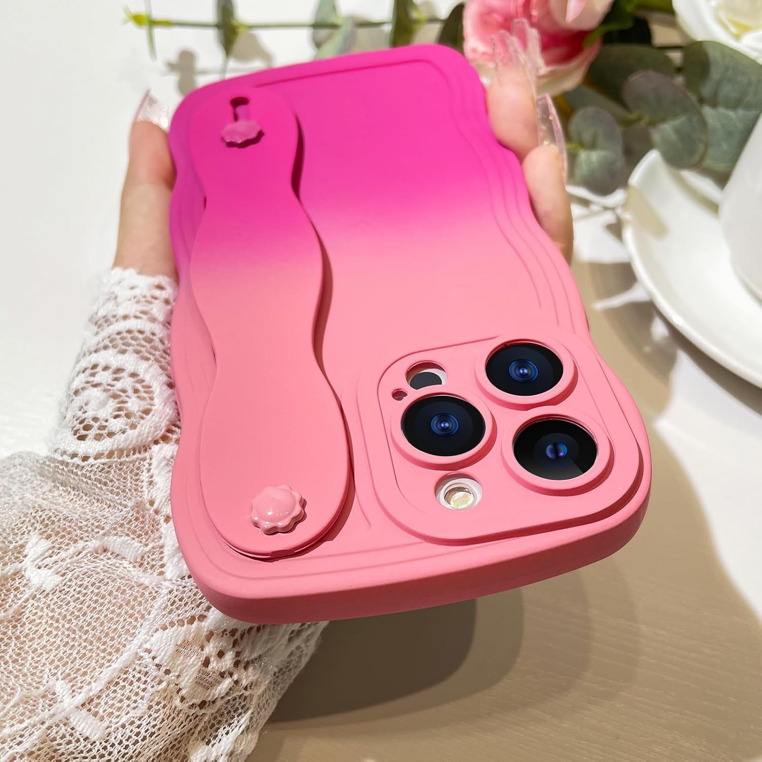OOK Bonita funda con forma de marco ondulado rizado para iPhone 14 Pro Max con soporte de pulsera ajustable silicona suave a prueba de golpes,