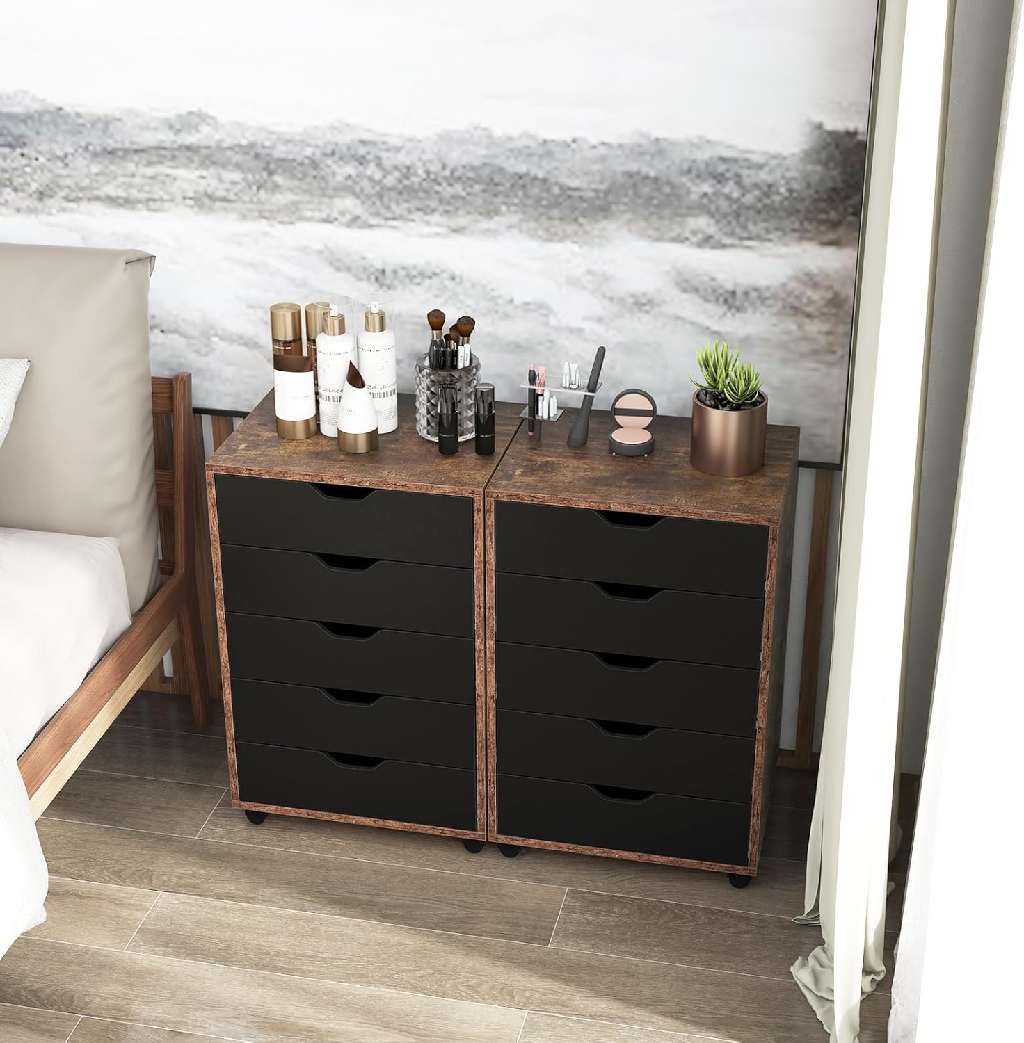 Giantex Cómoda de 5 cajones para almacenamiento de dormitorio, cajón de almacenamiento con ruedas con cerradura, cómoda de maquillaje, organizador
