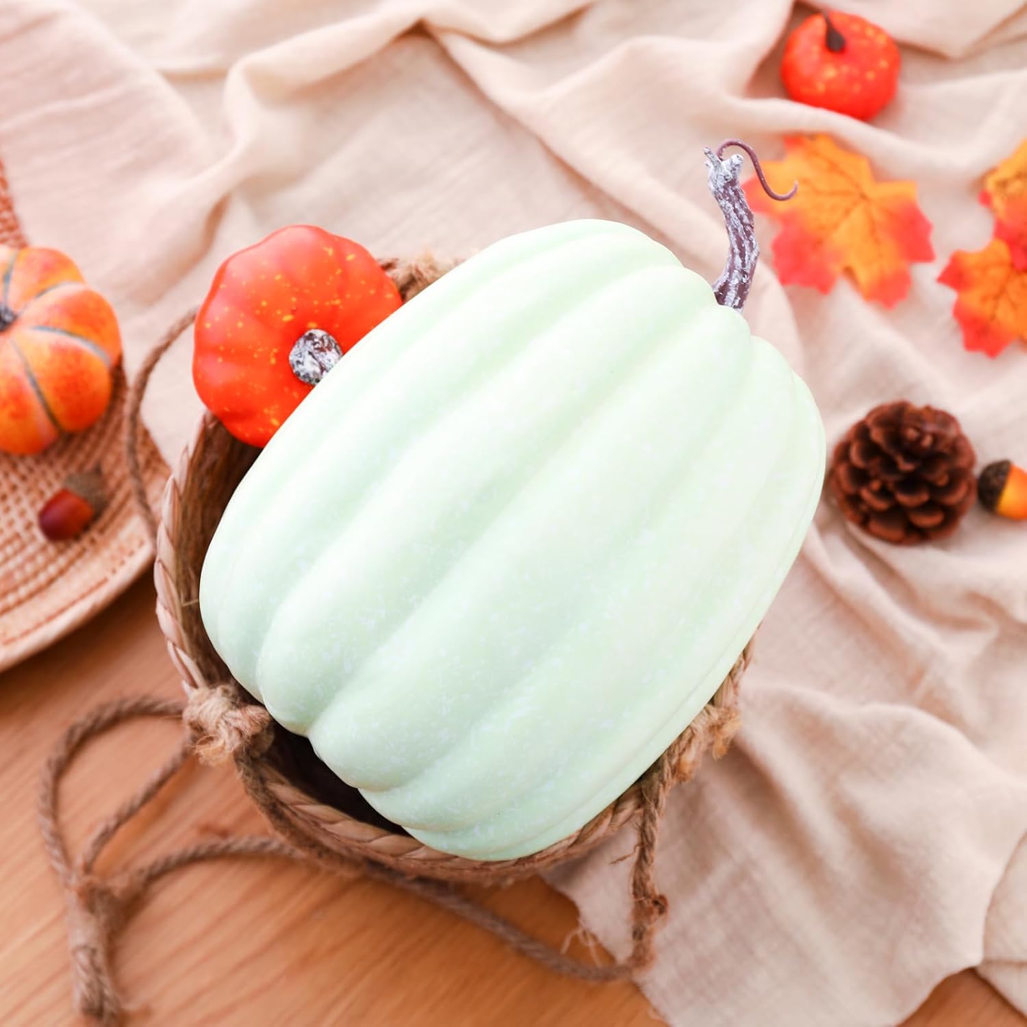 sawakaka 2 unidades4 calabazas artificiales, calabazas decorativas de varios tamaños, pequeñas calabazas de espuma naranja para Halloween, Acción de