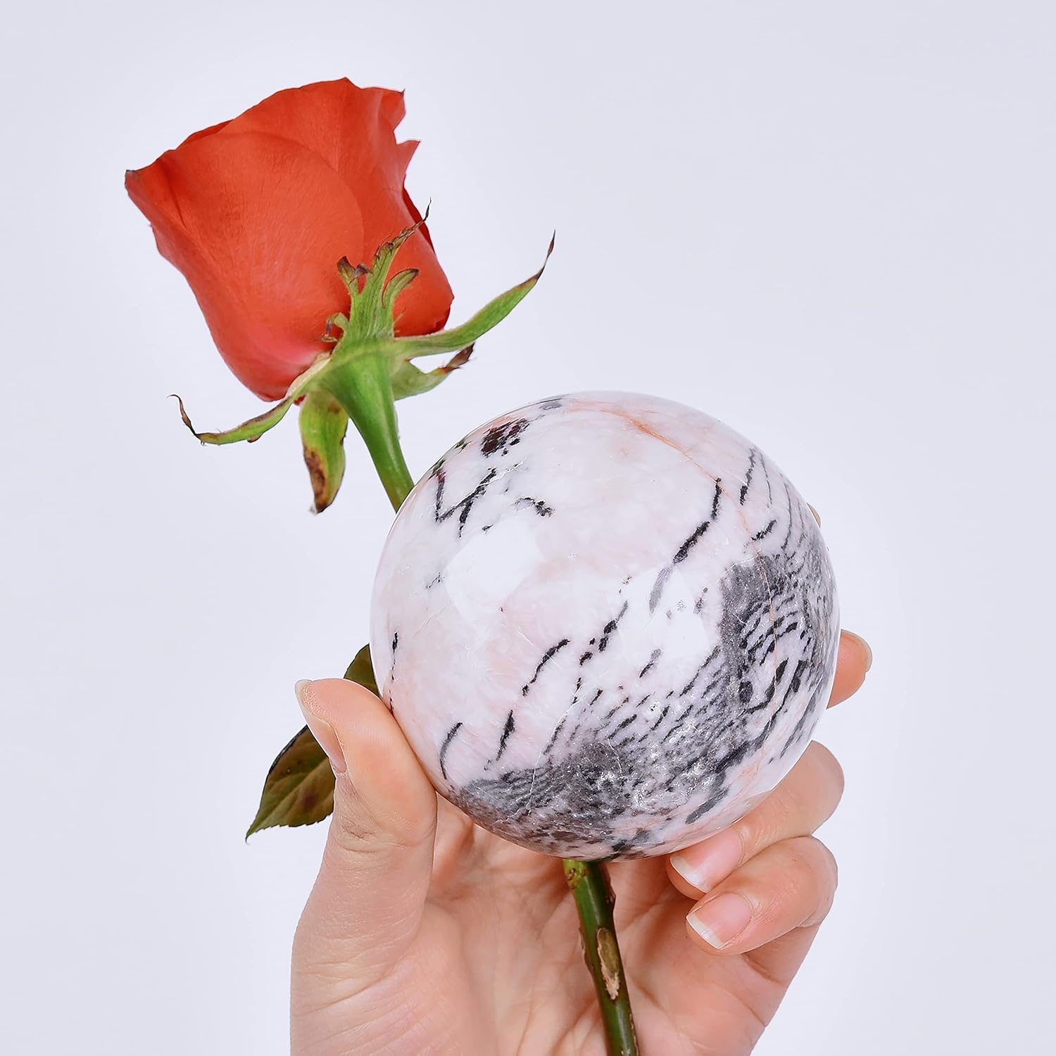 Bola de cristal de jaspe rosa de 2.756-3.150 in con soporte, esfera de piedra de cebra natural, bola decorativa grande de piedras preciosas rosas