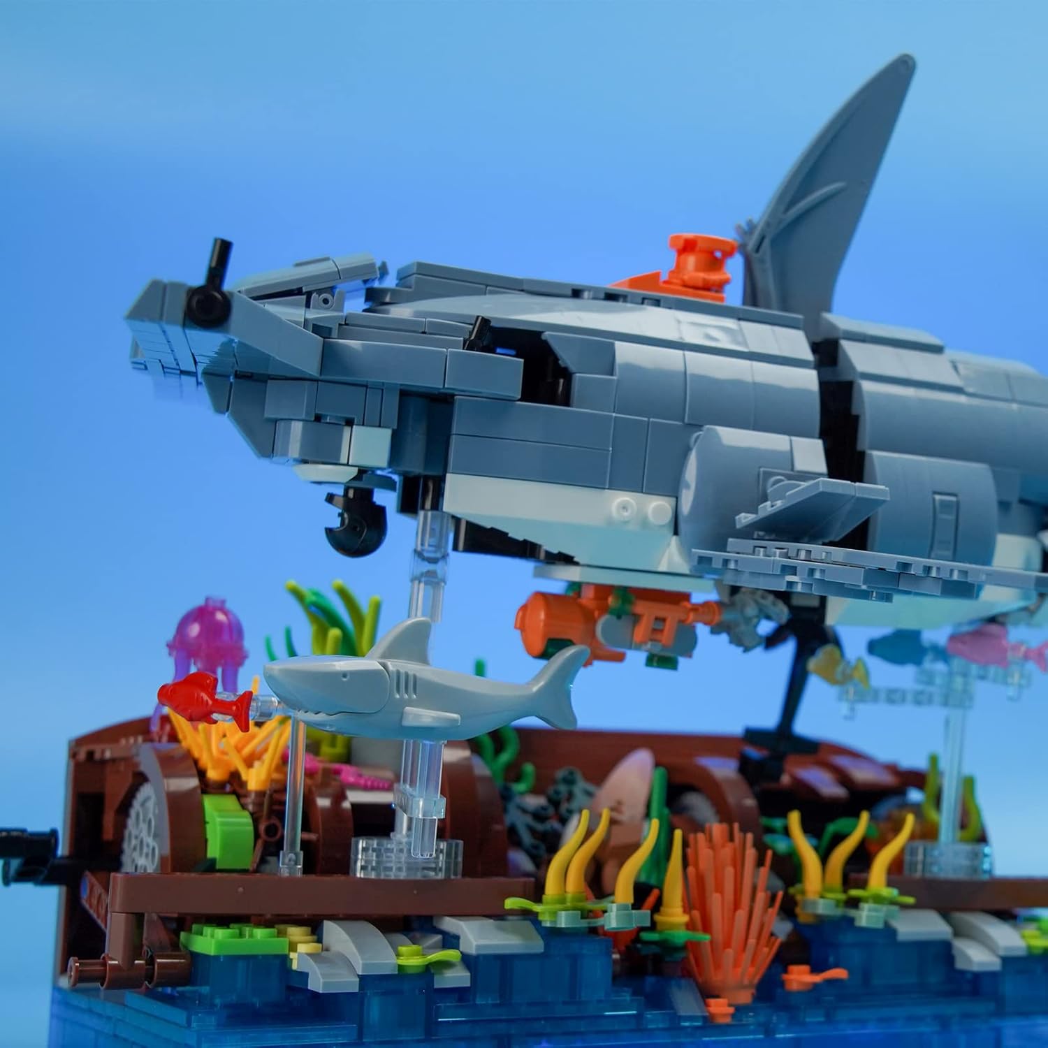 Deep Sea Creatures Hammerhead Shark Kit de bloques de construcción de 1141 piezas. Este juego de bloques de construcción de animales marinos se