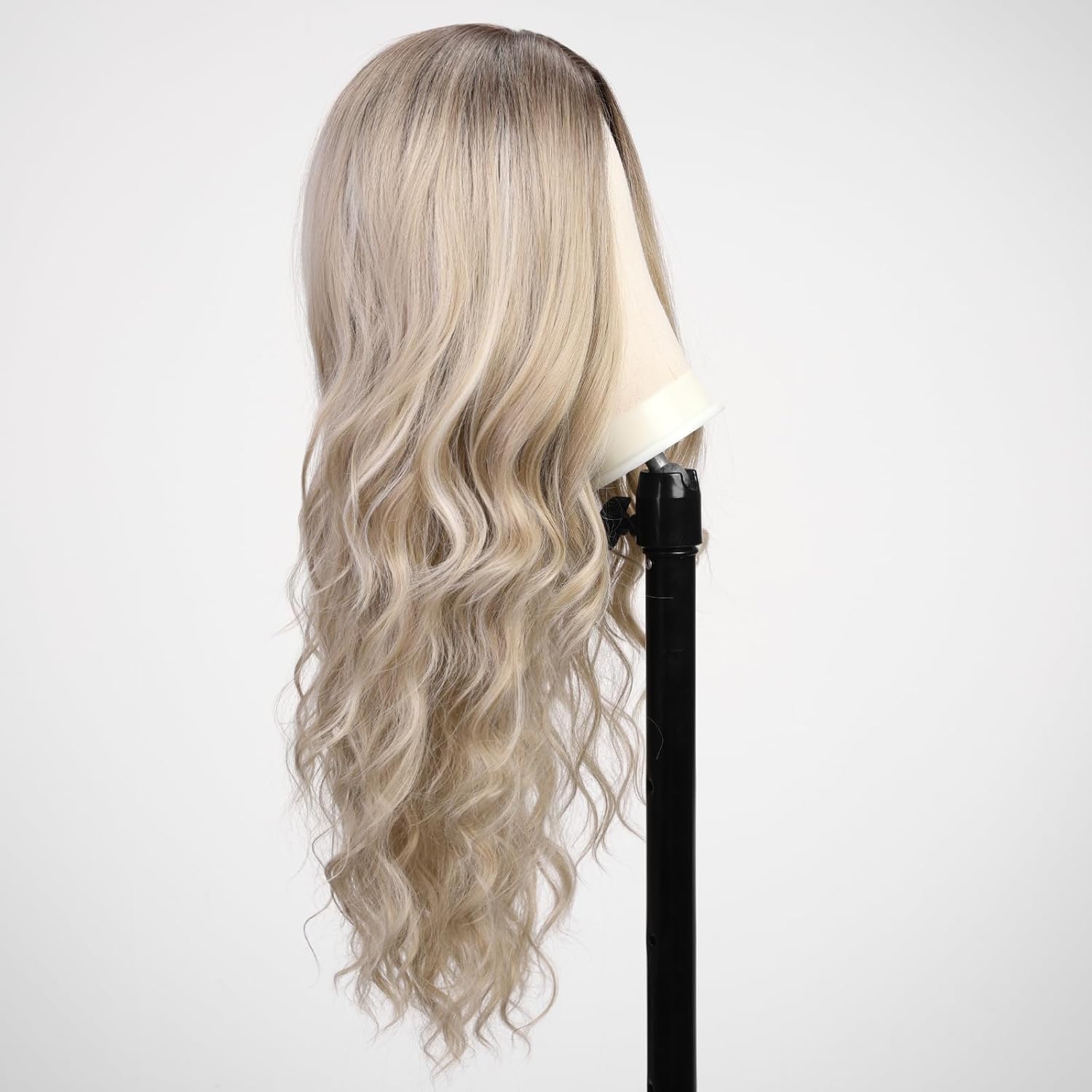 starluck Peluca larga ondulada color rubio ceniza ombré para mujer, 26 pulgadas, parte media, peluca rizada de aspecto natural, peluca de fibra