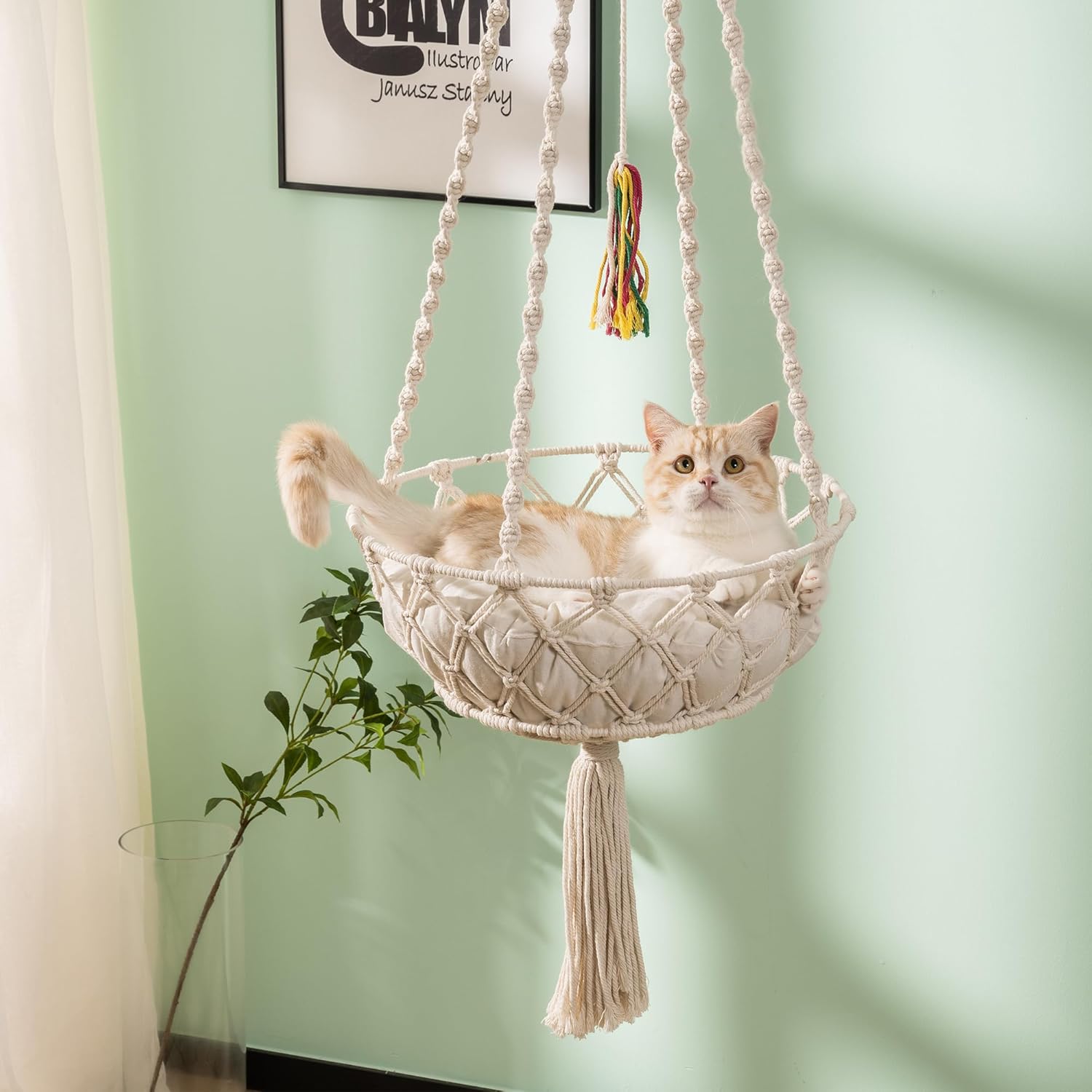 MEWOOFUN Hamaca colgante de macramé, cama tejida a mano para gatos con alfombrilla de algodón lavado y divertido juguete para gatos para dormir