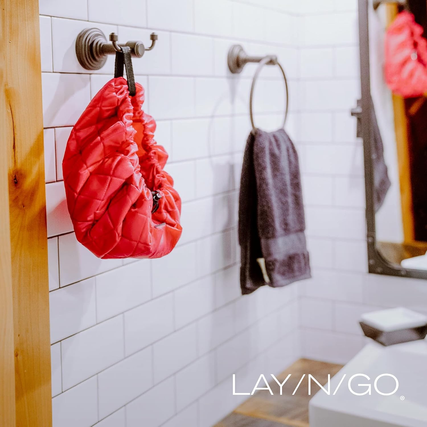 Lay-n-Go Cosmo – Organizador de cosméticos y maquillaje con cordón, bolsa de aseo para viajes, regalos y uso diario, Grit Grace Gratitud