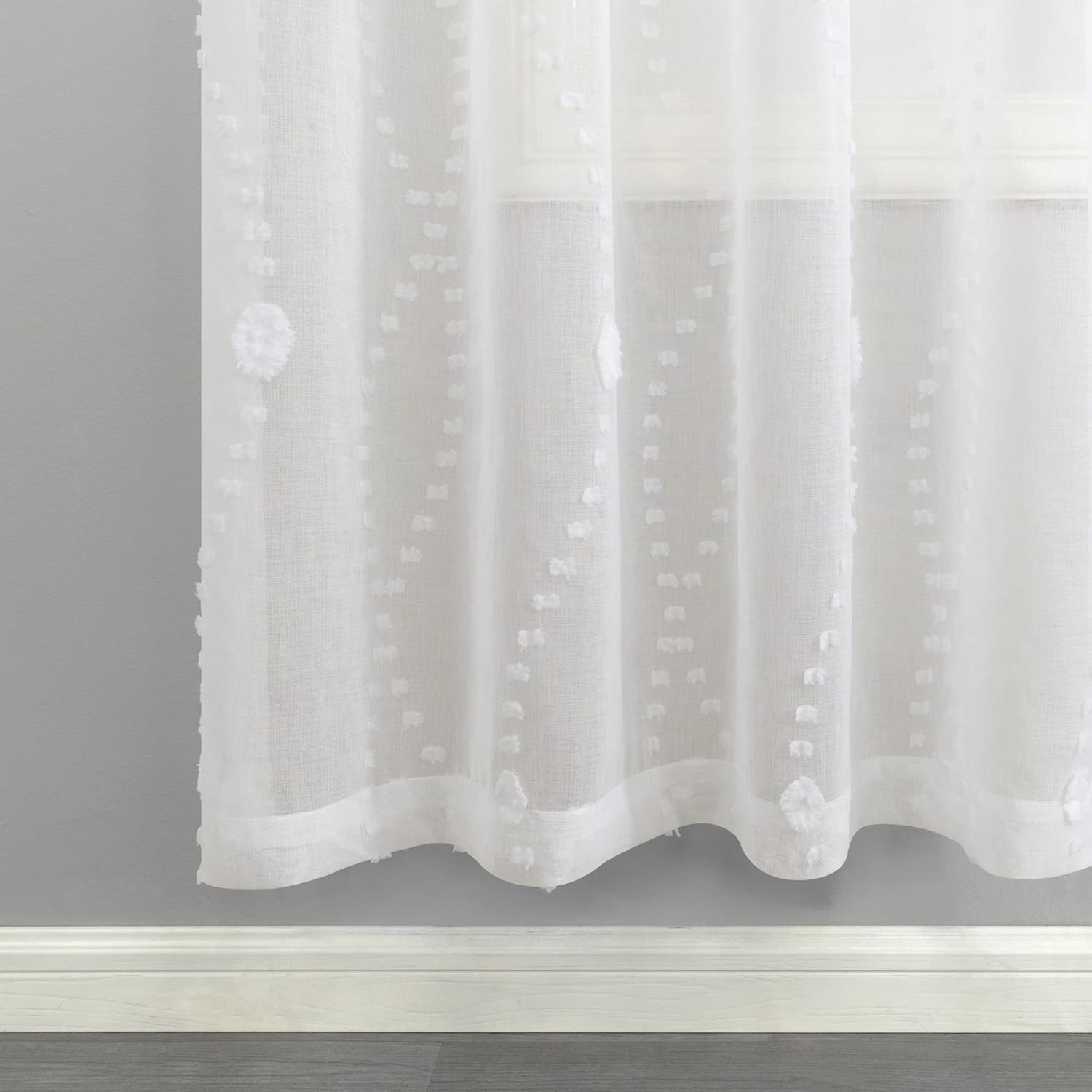 KOUFALL Juego de 2 paneles de 108 pulgadas de largo, con diseño de pompones, cortinas transparentes para ventana de sala de estar y dormitorio,