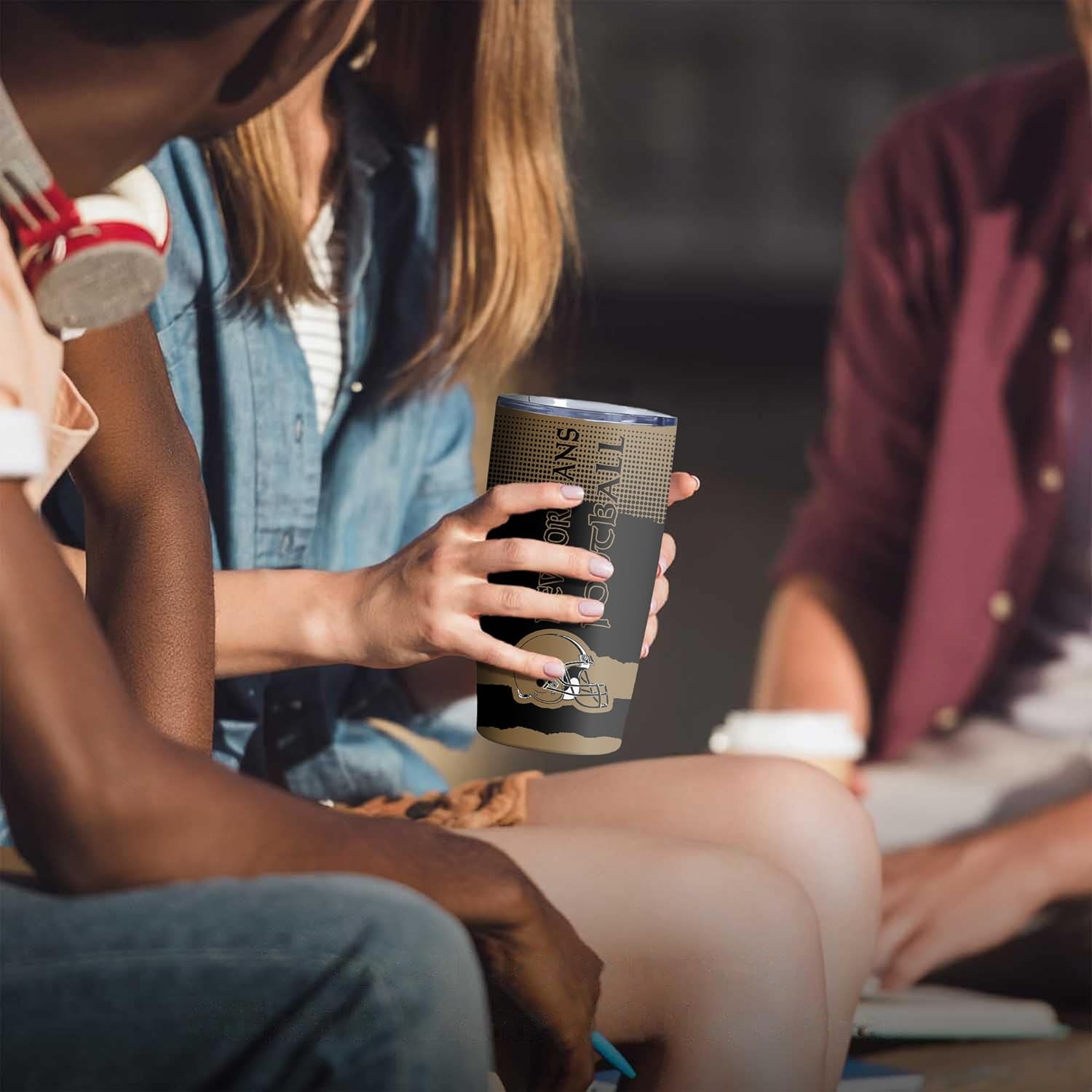 Vaso aislado de acero inoxidable de 20 onzas con tapa y popotes, regalo para fanáticos del fútbol americano para doble pared, reutilizable, mantiene