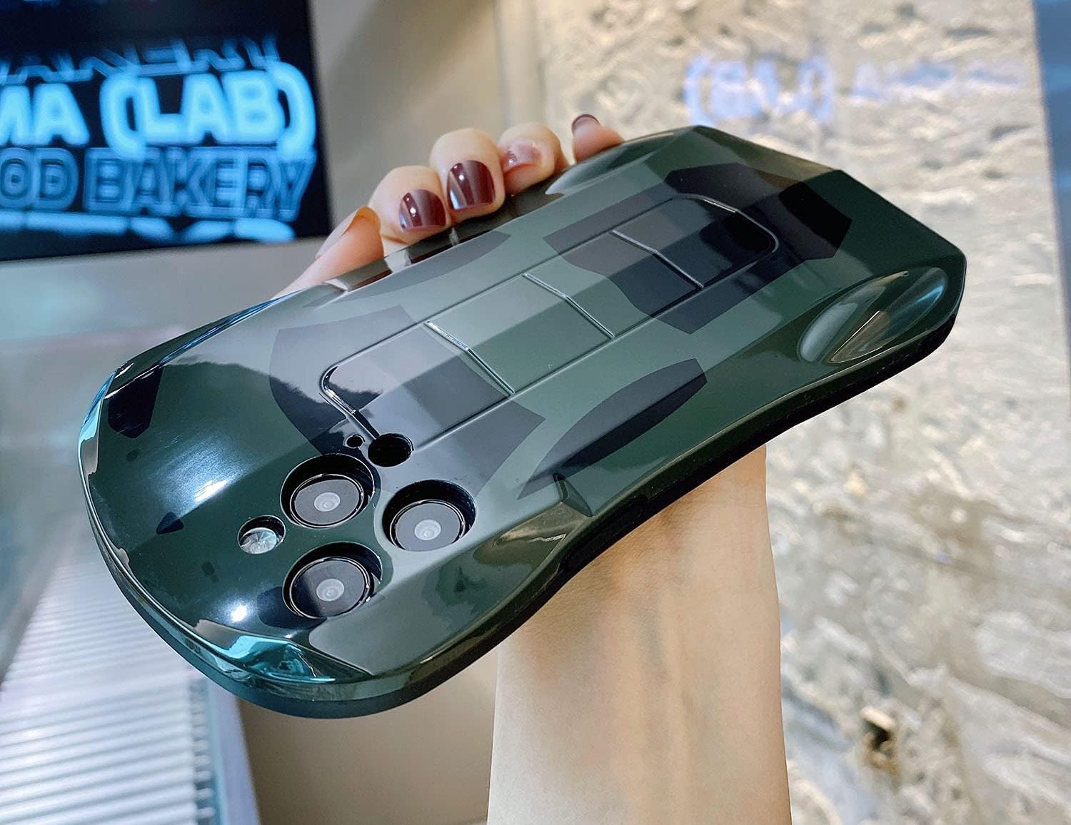 DLFOSCADH Funda de teléfono para iPhone 11, bonita funda kawaii para teléfono, diseño de automóvil 3D de dibujos animados, silicona suave, a prueba