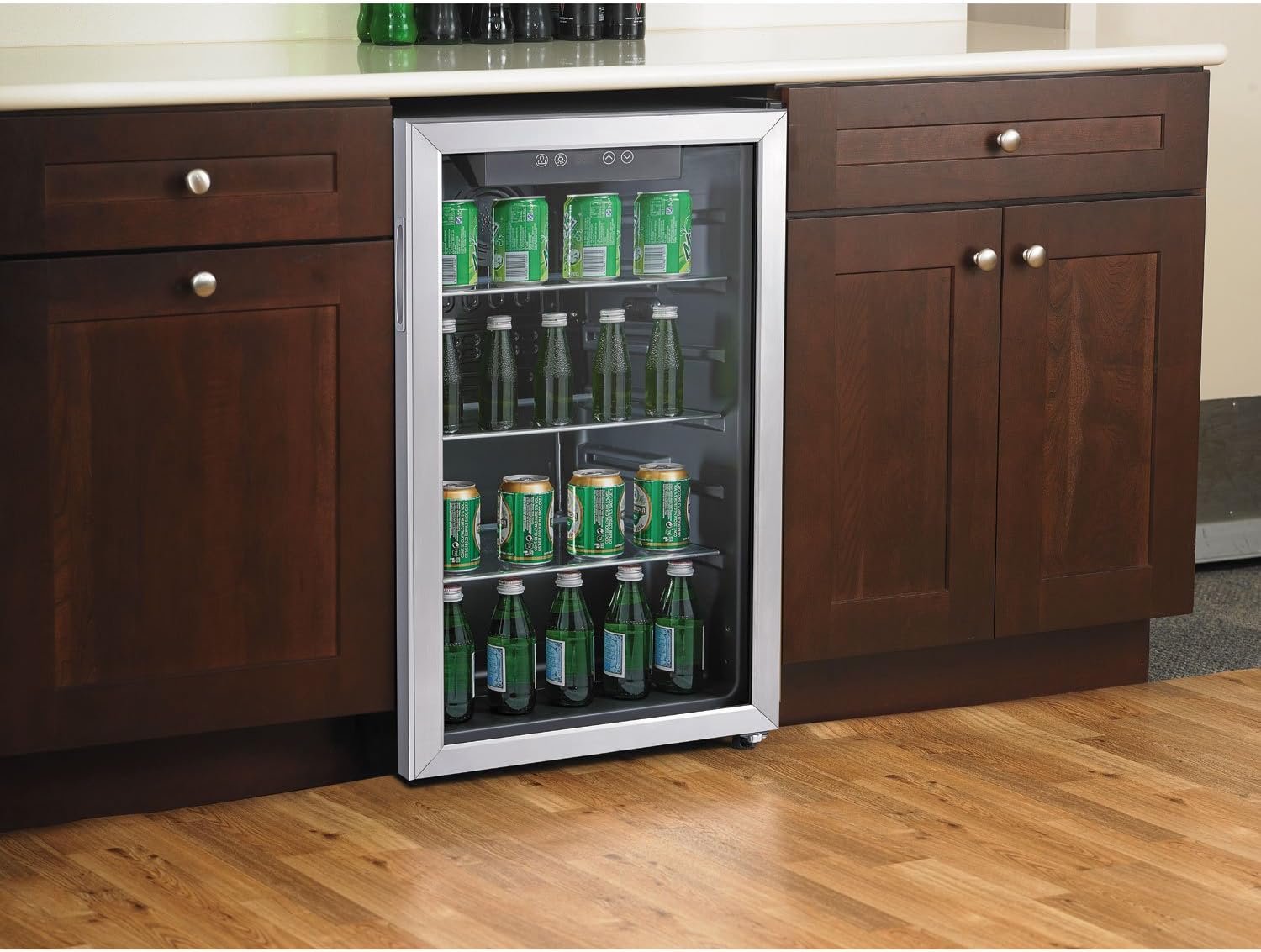 Alera JC-90VEL-F 3.4 pies cúbicos Enfriador de bebidas – Acero inoxidableNegro