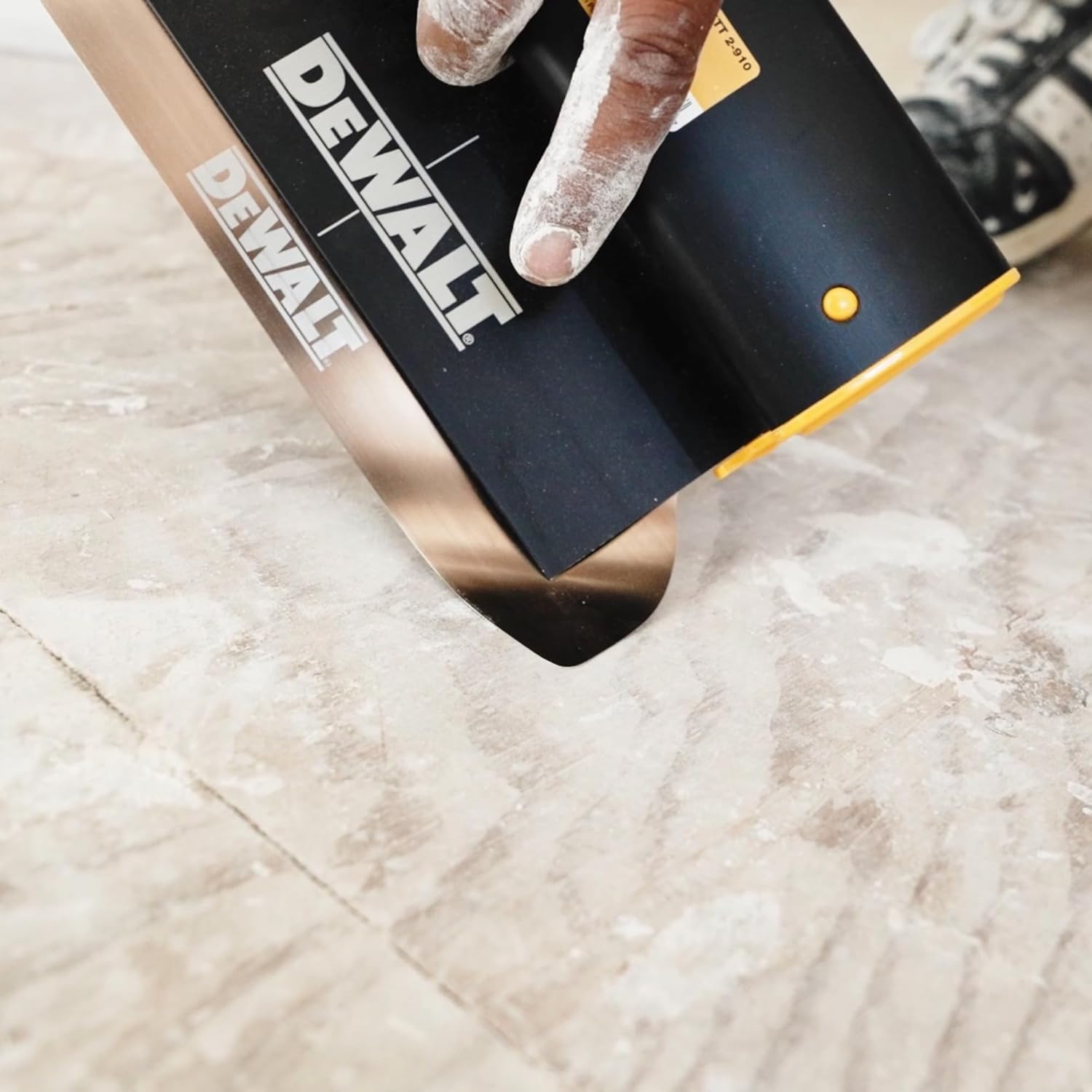 DEWALT Hoja de desnatado para paneles de yeso, 10 pulgadas  Grado profesional  Aluminio extruido y construcción de acero inoxidable europeo  Tapas