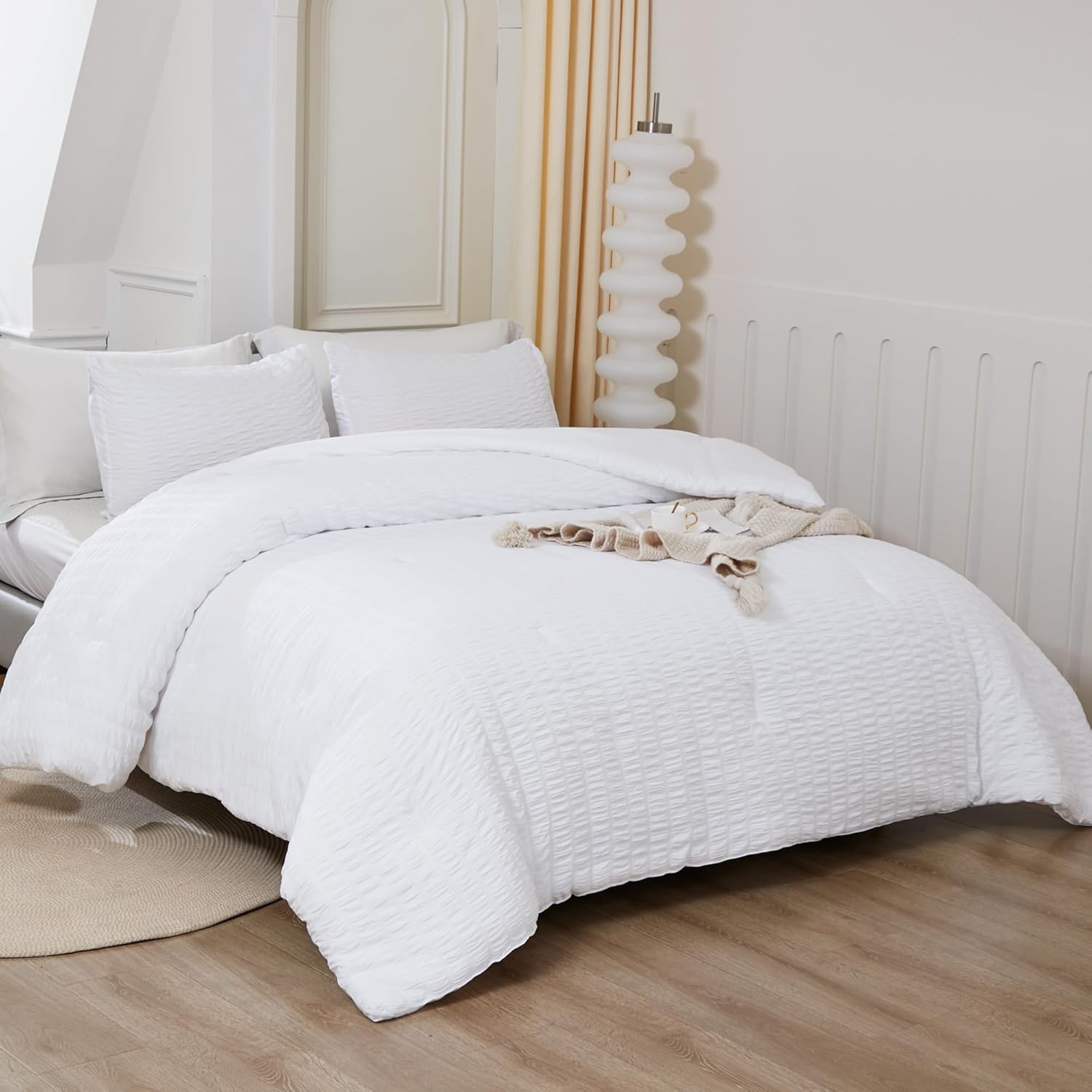 Litanika Juego de edredón blanco tamaño King, juego de edredón ligero de sirsaca de 3 piezas, juego de cama suave como regalo (edredón de 104 x 90