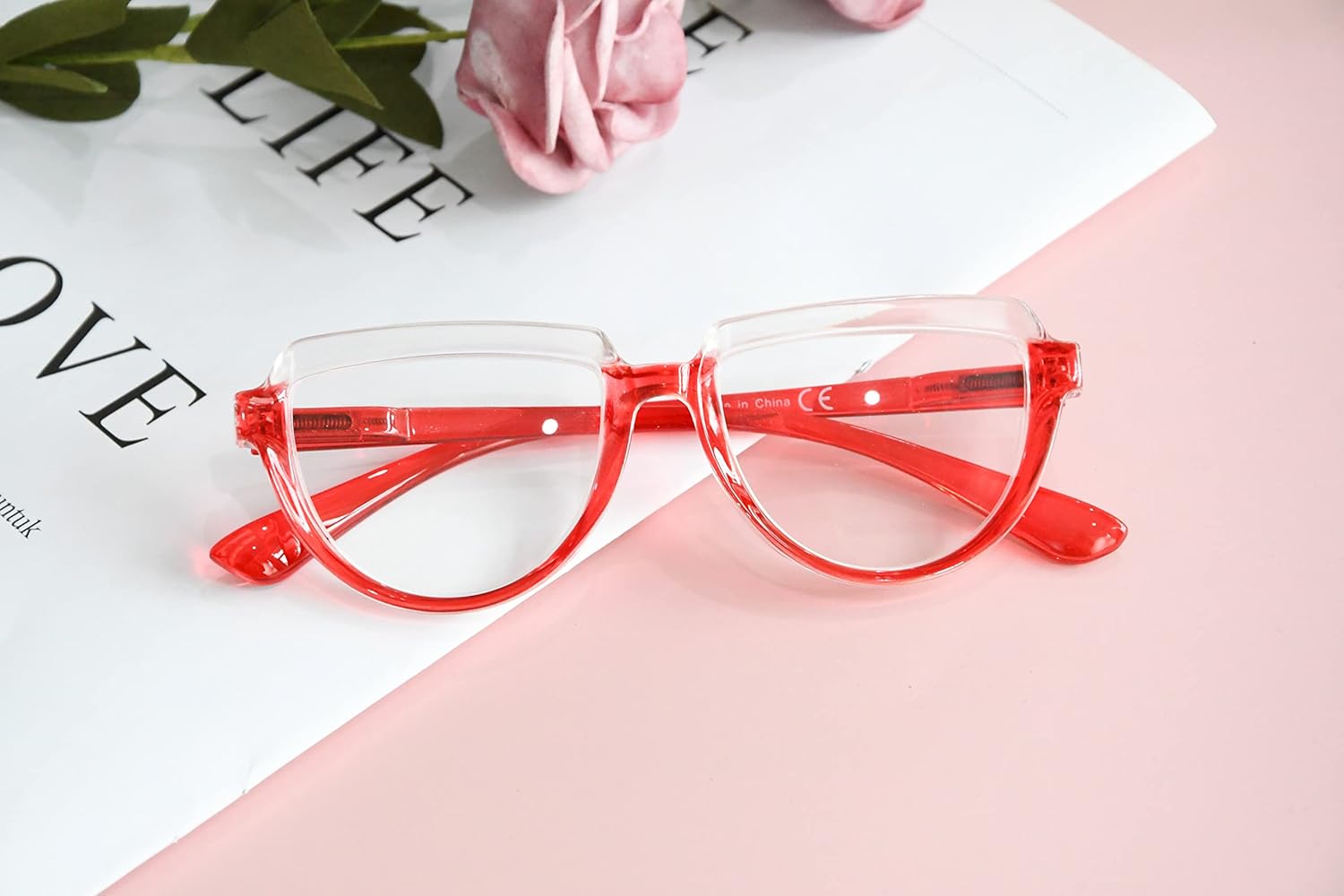 Eyekepper Gafas para mujer leyendo marco grande – Lectores de diseño de media luna para mujer de gran tamaño, TransparenteRojo