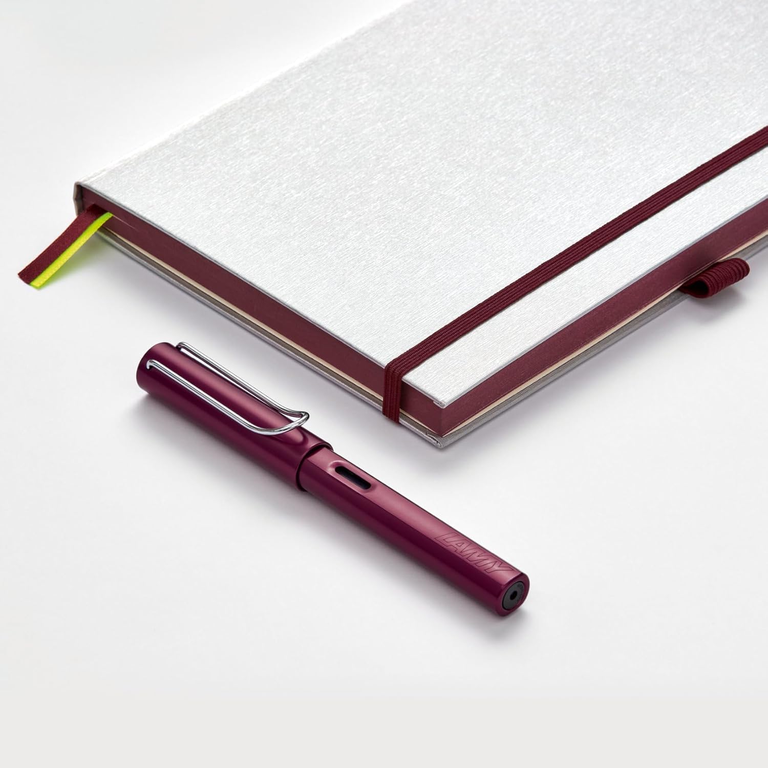 Lamy AL-star – Bolígrafo estilográfico, diseño elegante, los mejores bolígrafos para escritura suave, aluminio ligero, bolígrafo cósmico de punta