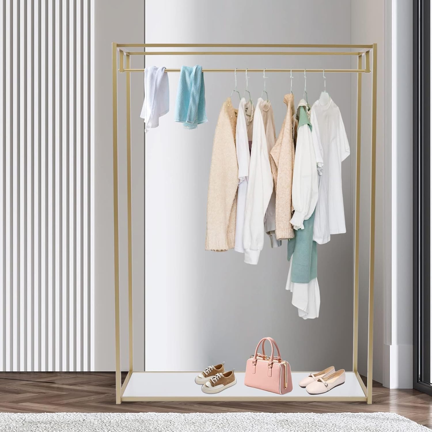 Percheros dorados de 67 pulgadas para boutiques, estante para vestidos de novia al por menor, estante de ropa comercial resistente, estantes de