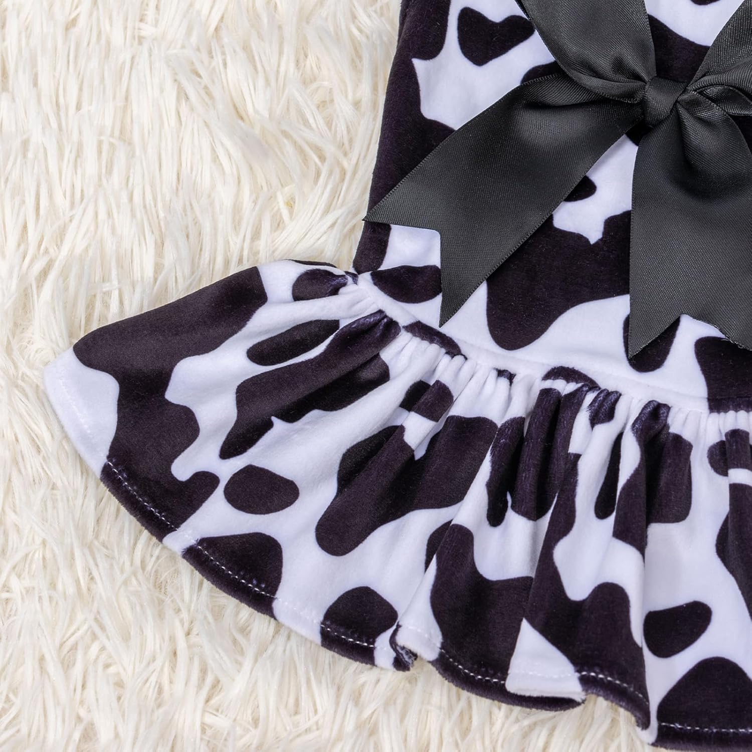 CuteBone Vestido de terciopelo para perro de cuello alto, falda de cachorro, disfraz de falda para mascotas, ropa para gatos con lazo para el pelo
