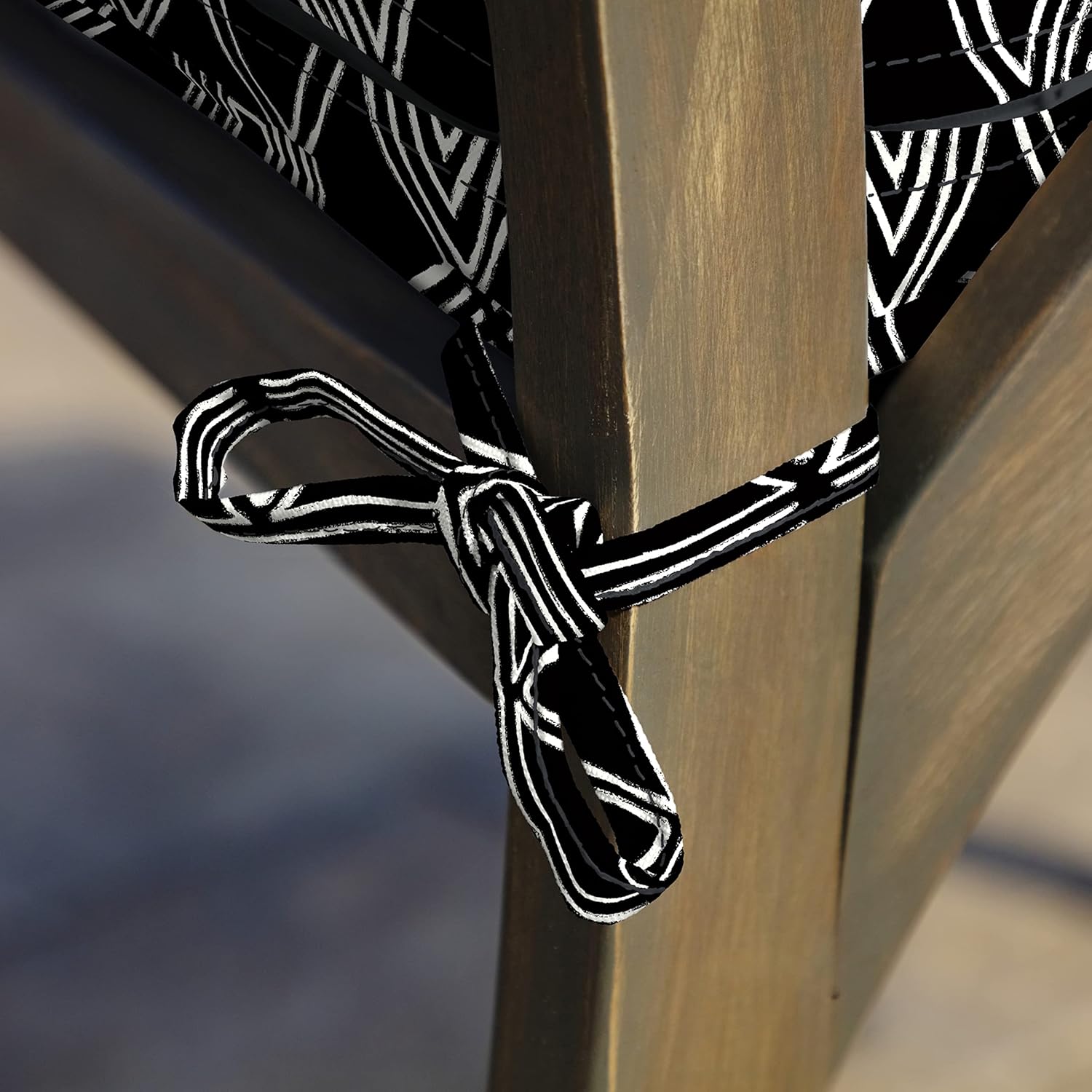 Arden Selections Cojín moderno para asiento de exterior, 20 x 20, rayas globales negras