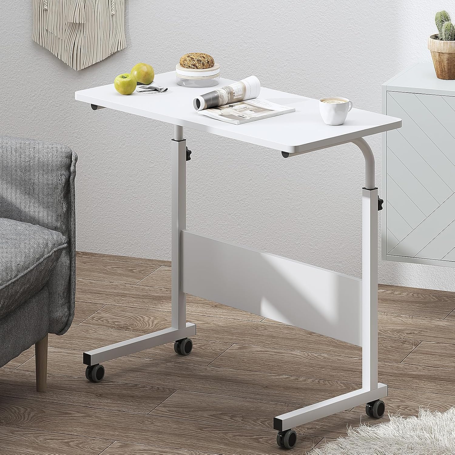 DlandHome Escritorio con ruedas ajustable, mesa auxiliar móvil de 31.4 pulgadas con ruedas, mesa C ajustable, soporte portátil para computadora