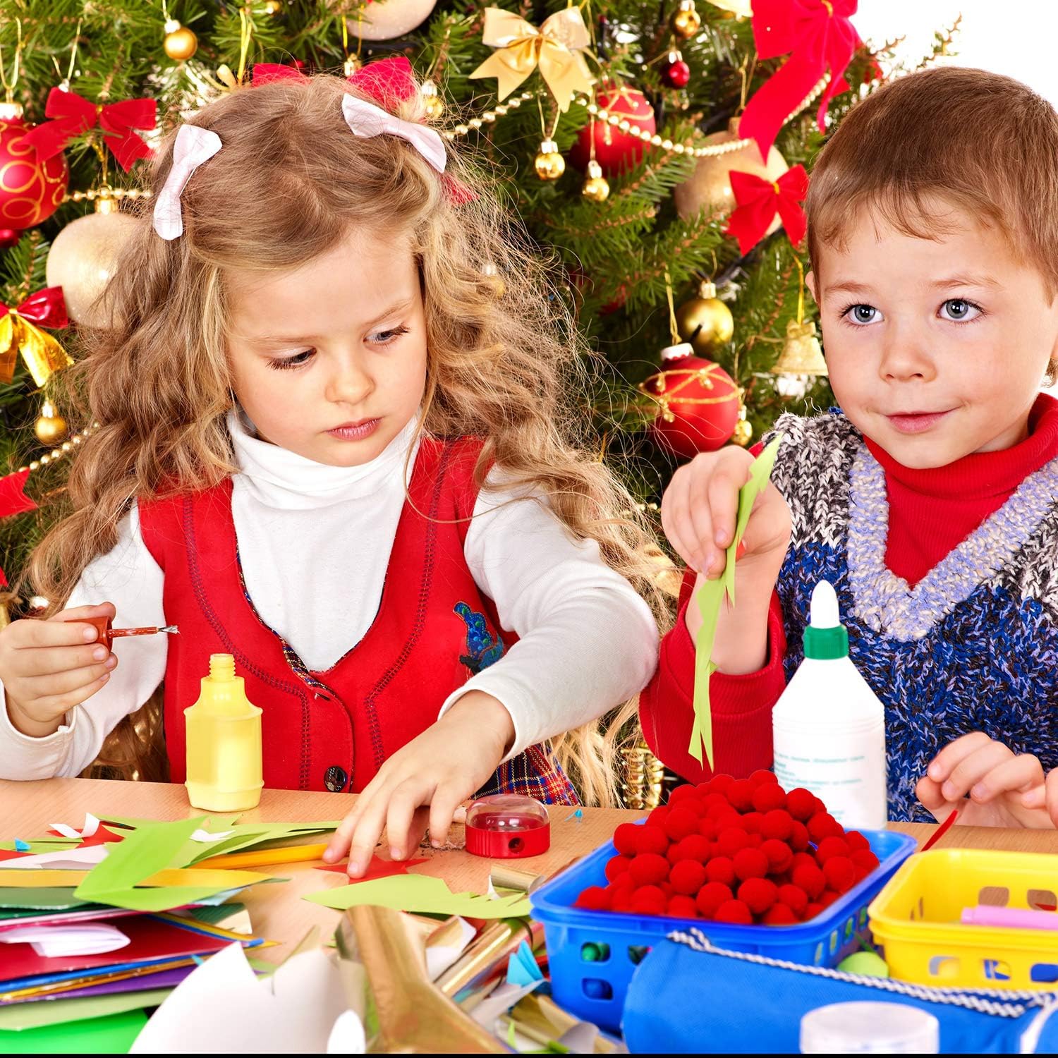 Boao 200 pompones rojos para Halloween, esponjosos, para manualidades, renos, para Navidad, manualidades (0.8 pulgadas)