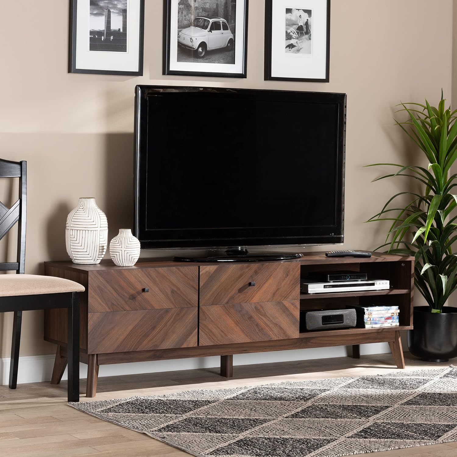 Baxton Studio Hartman – Muebles de TV, tamaño único, color marrón nogal