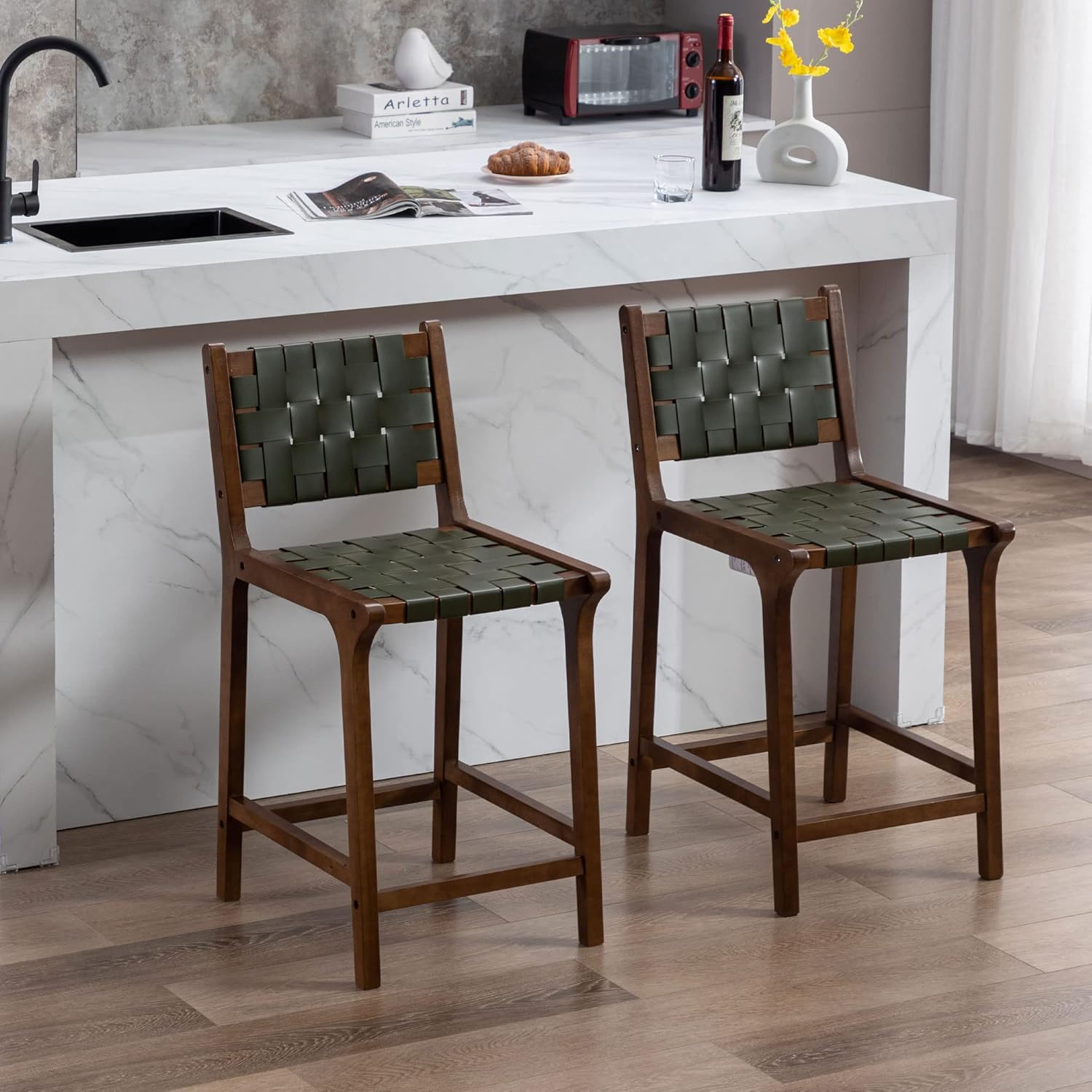 DM Furniture Taburete de bar de 23.5 pulgadas de altura de mostrador, juego de 2 tiras tejidas de piel sintética, taburetes de bar con correas de
