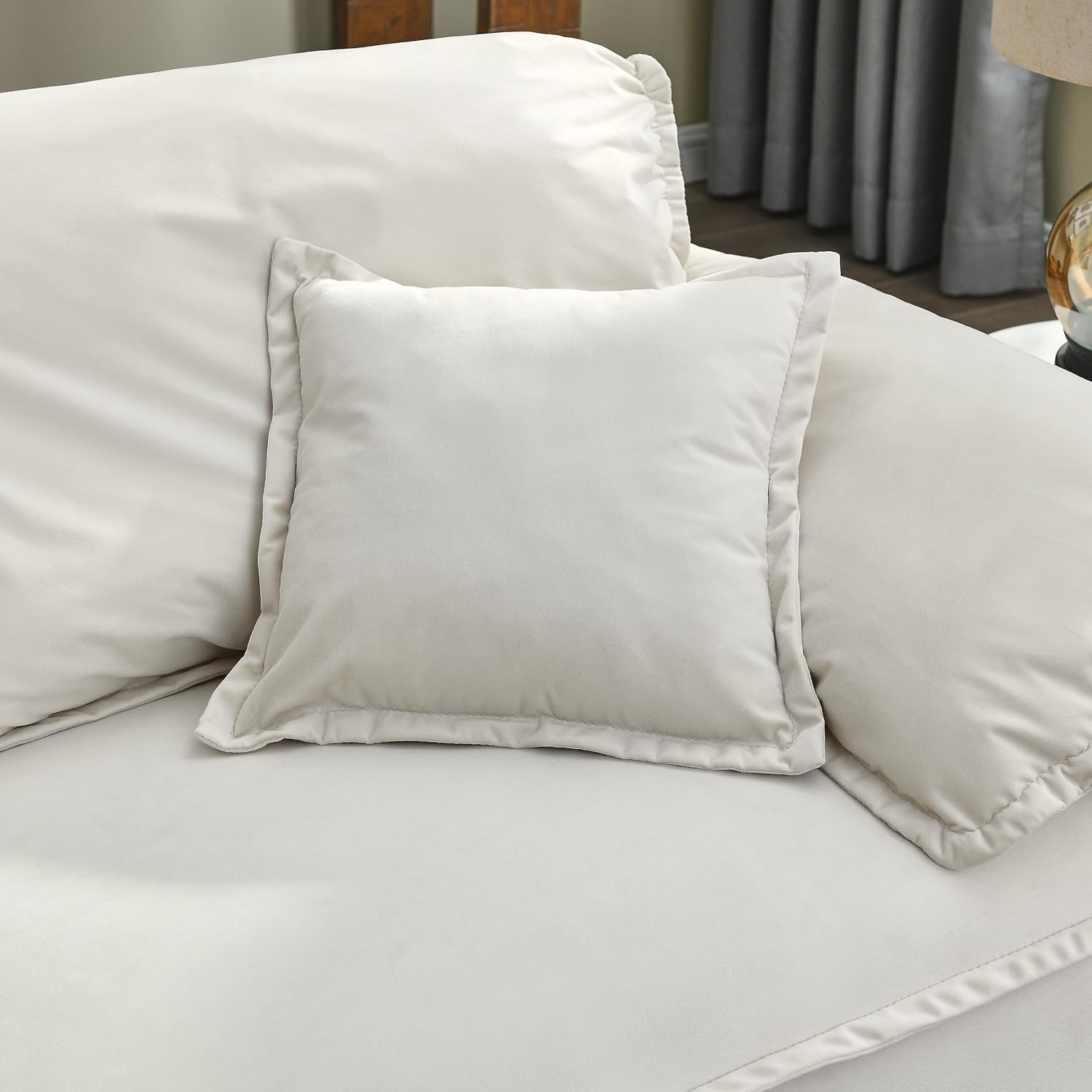 Sofá moderno tapizado de terciopelo con marco de madera maciza, sofá de 3 plazas, sofá de lujo para sala de estar, apartamento, oficina (beige)