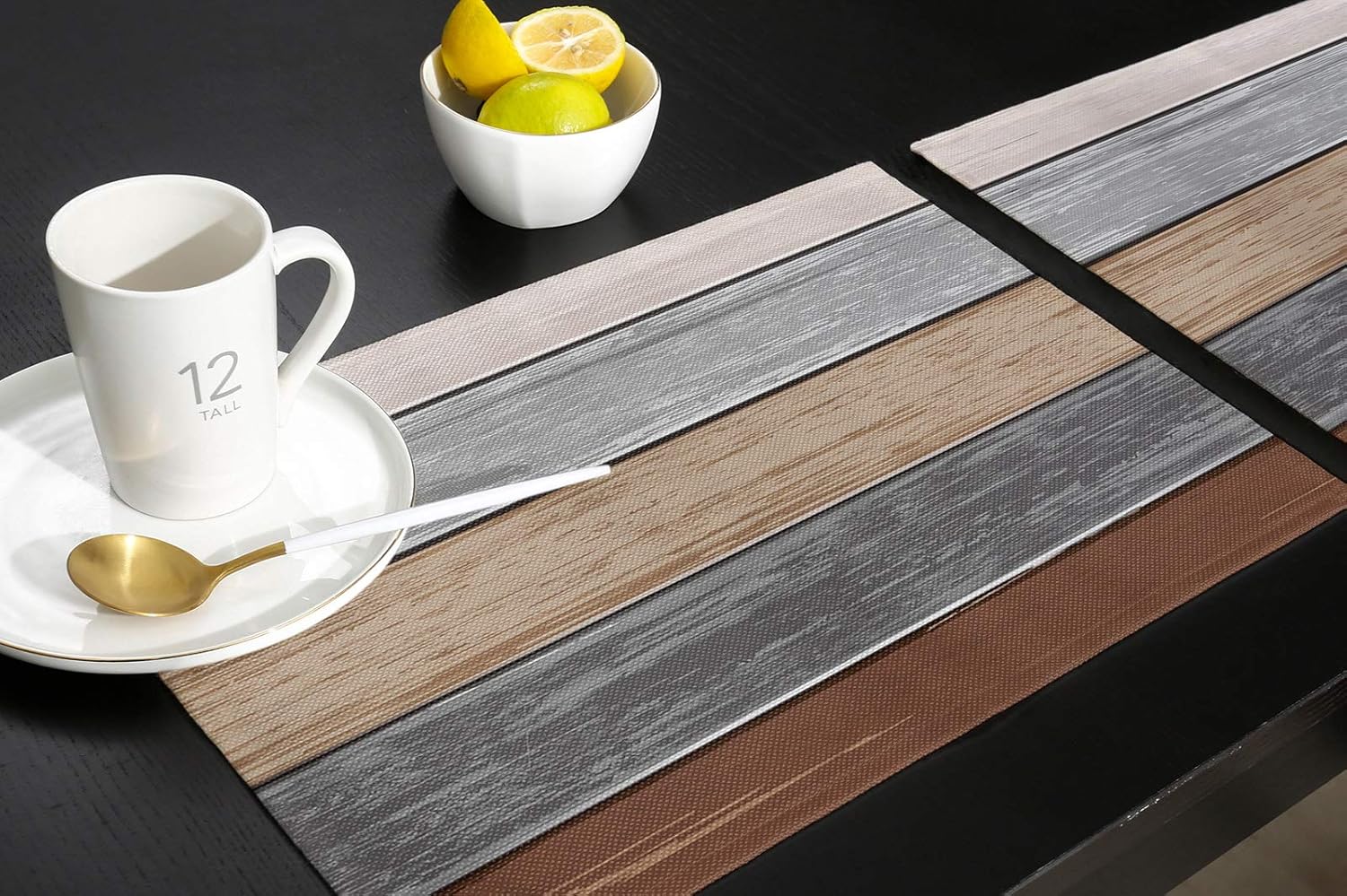 Vandarllin Juego de 6 manteles individuales retro rústicos con textura de madera de granero de poliéster, resistentes a las manchas, manteles