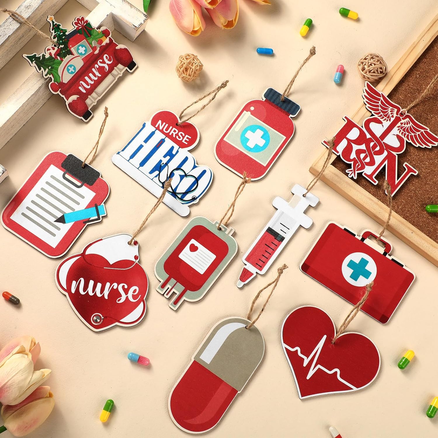 48 piezas de adorno de madera para enfermera de Navidad, bandeja de enfermera, adorno de Navidad para enfermera, adorno colgante con temática de