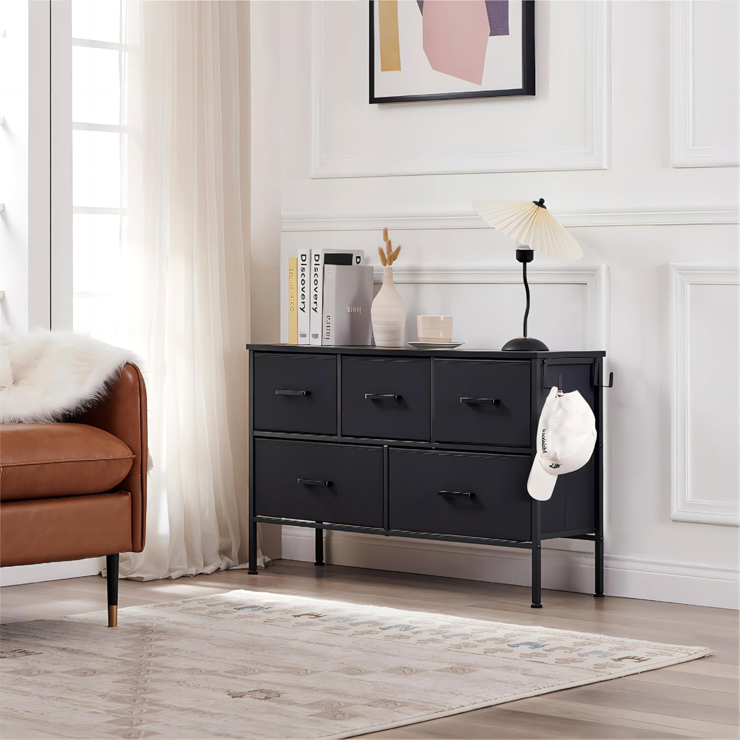 Cómoda para dormitorio con 5 cajones, unidades organizadoras de cómoda de tela, cómodas anchas con contenedores de tela y parte superior de madera,