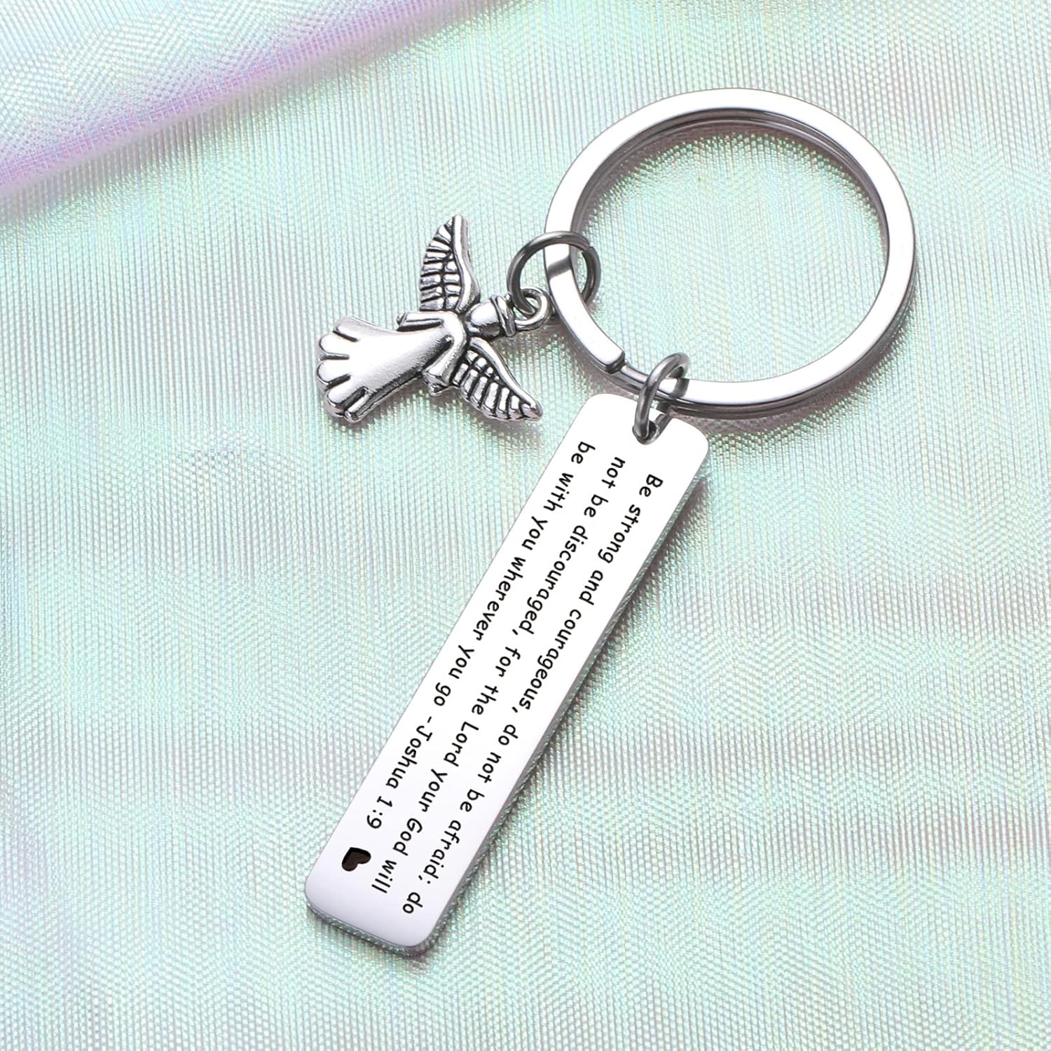 ZQEOU Joshua Llavero de pulsera para mujer, llavero de cumpleaños, regalo de padrino, hermana