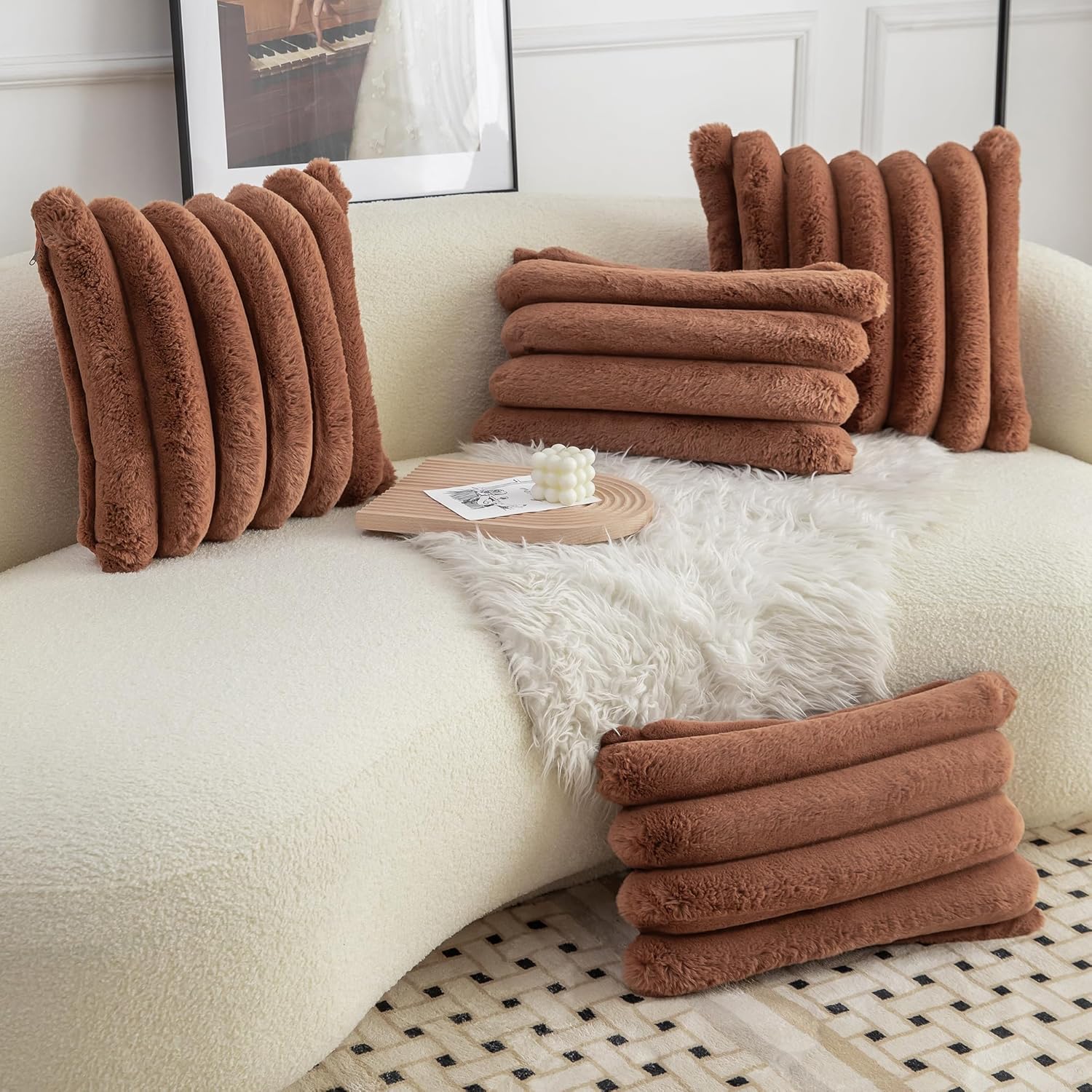 Neelvin Juego de 2 fundas de almohada decorativas de piel sintética marrón de 18 x 18 pulgadas, fundas de cojín de terciopelo para sofá