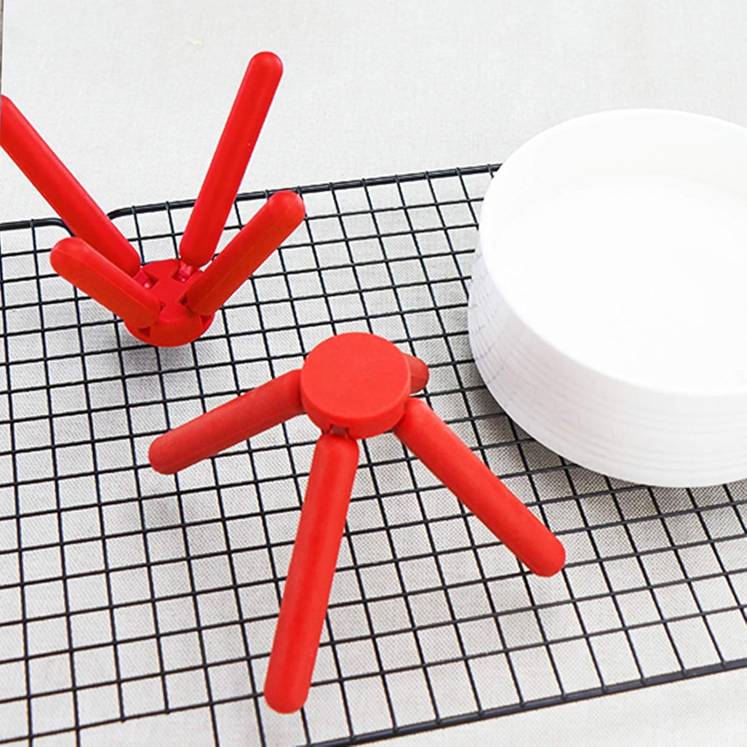 findTop – Juego de 4, colador a presión y salvamanteles de silicona plegables antideslizantes, con clip resistente al calor, boquilla de vertido y