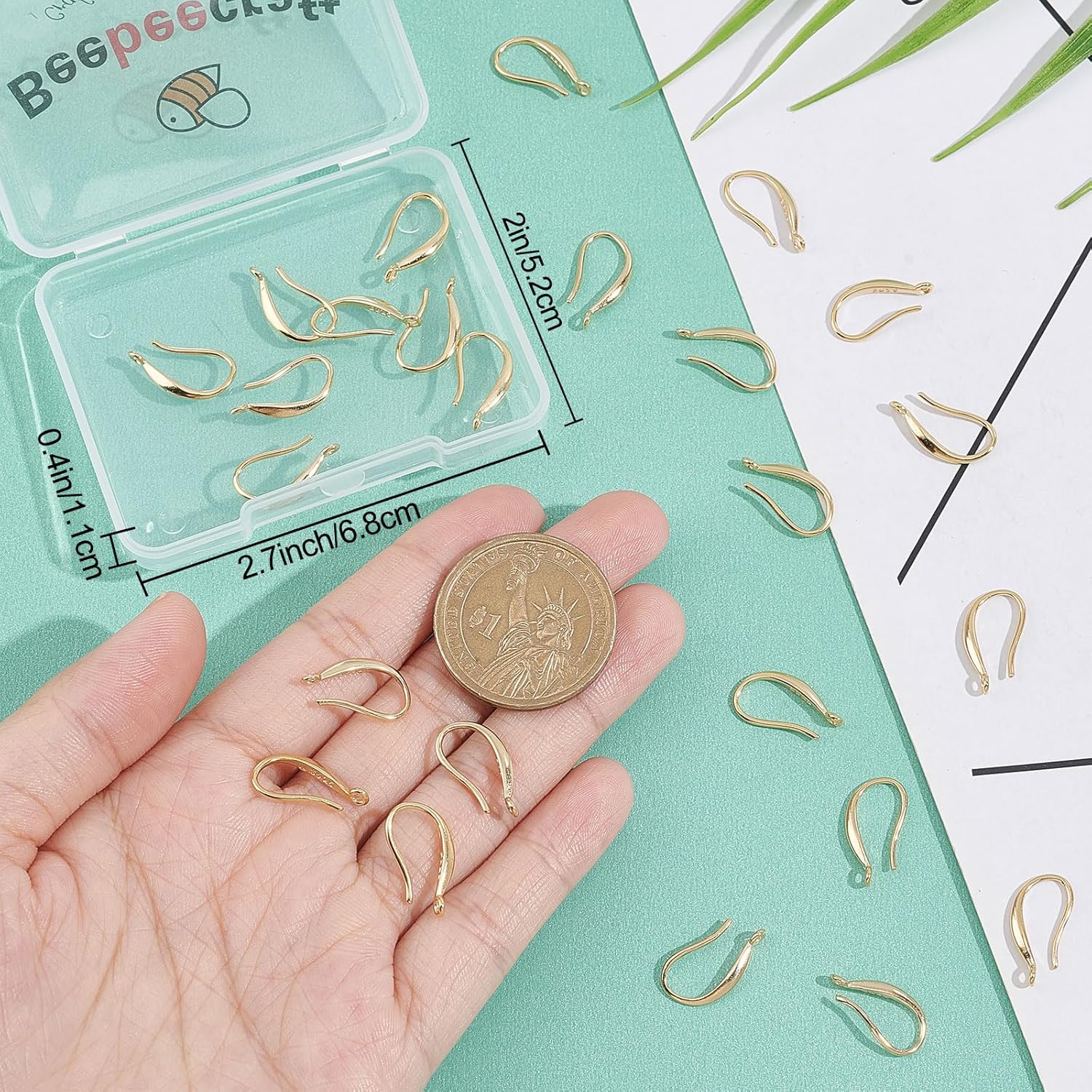 Beebeecraft 1 caja de 30 ganchos para aretes franceses, chapados en oro de 24 quilates, ganchos de alambre para orejas con bucle, gancho para colgar