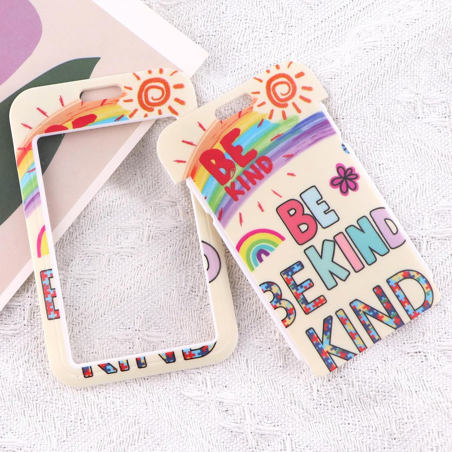 BKBKAAK Bonito cordón con soporte para tarjetas y clip retráctil para niños, para autismo, arcoíris, tarjetero de identificación para llaves, niñas,