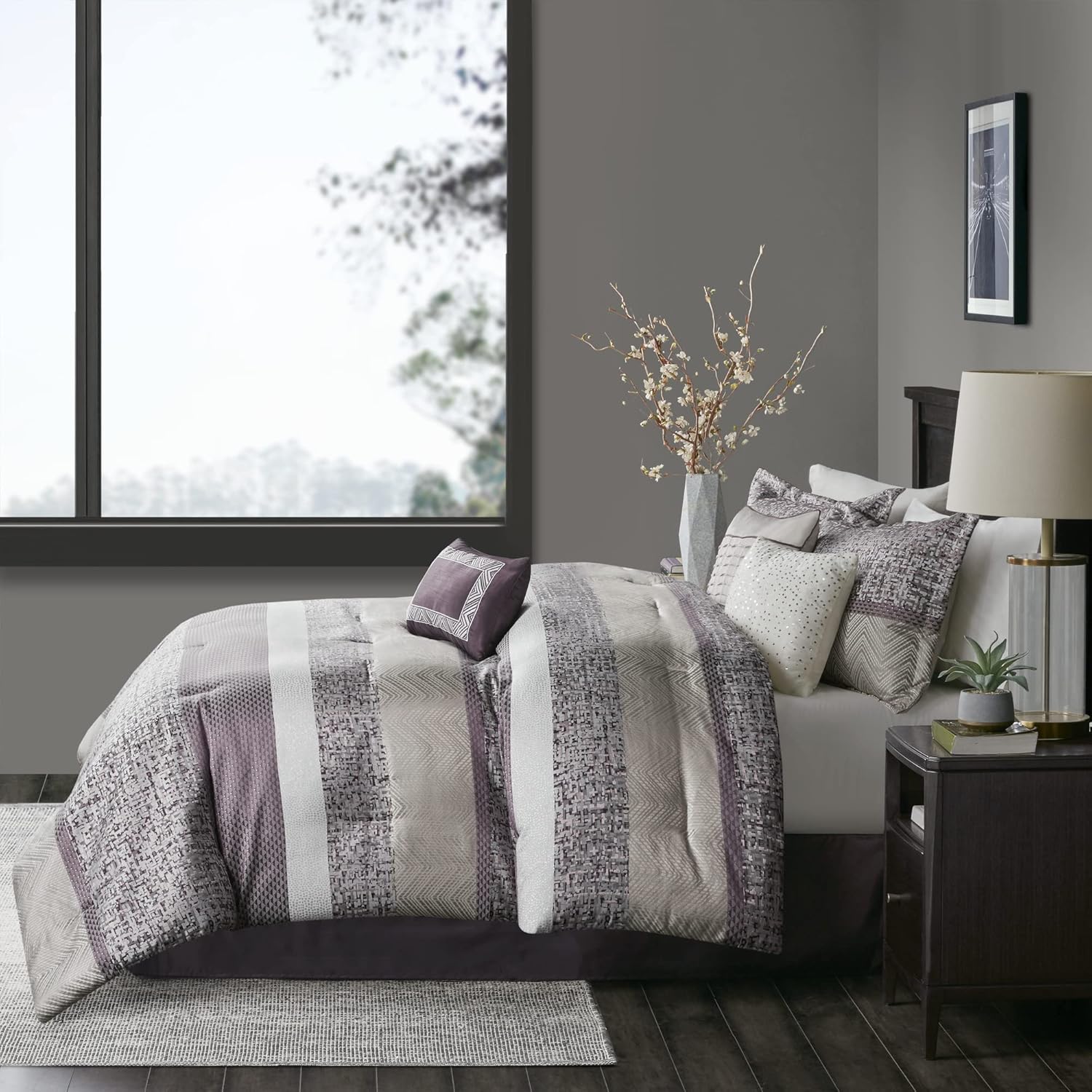 Madison Park Juego de edredón de lujo, diseño tradicional de jacquard, ropa de cama alternativa para todas las estaciones, falda de cama a juego,