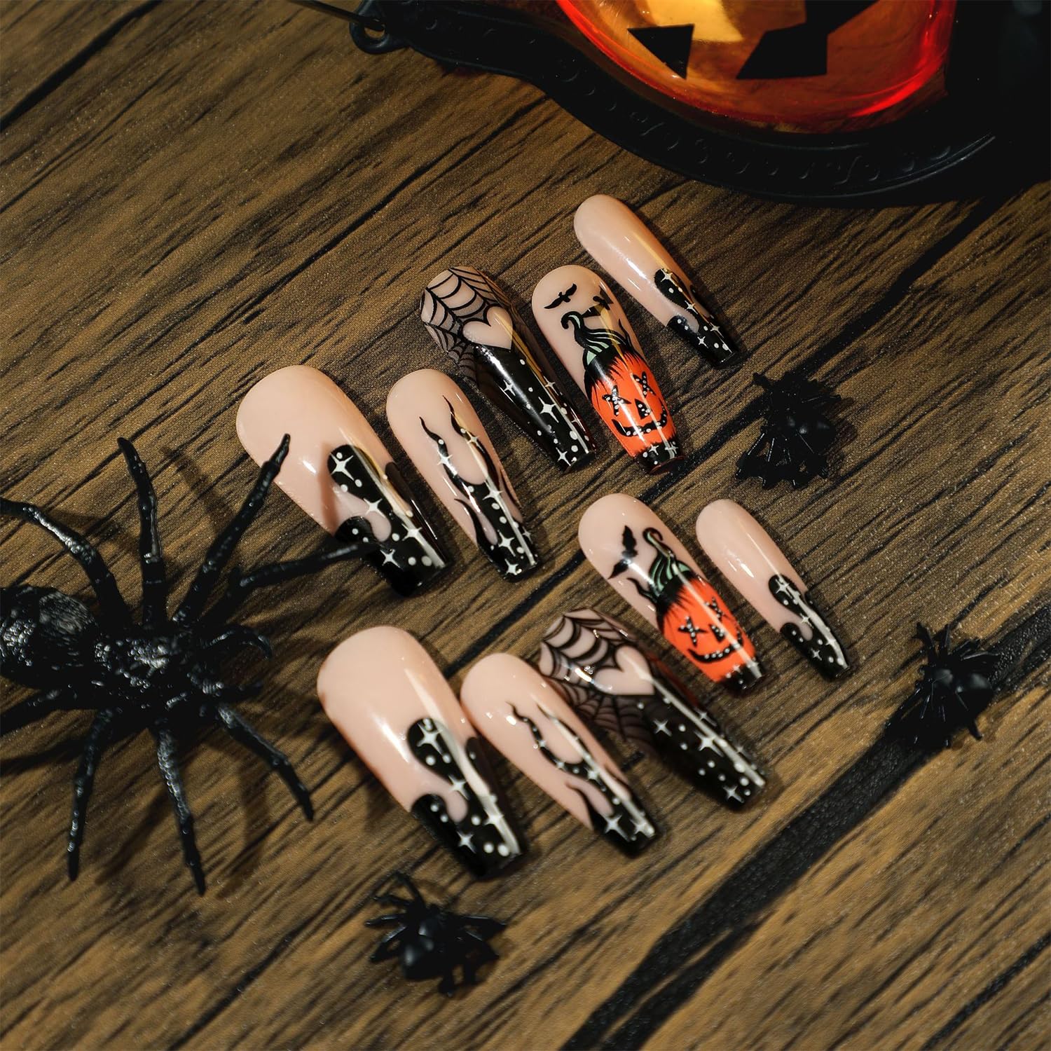 Pufandor Uñas postizas largas a presión para Halloween, ataúd, con llama negra, telaraña, murciélagos y calabazas, uñas acrílicas a presión para