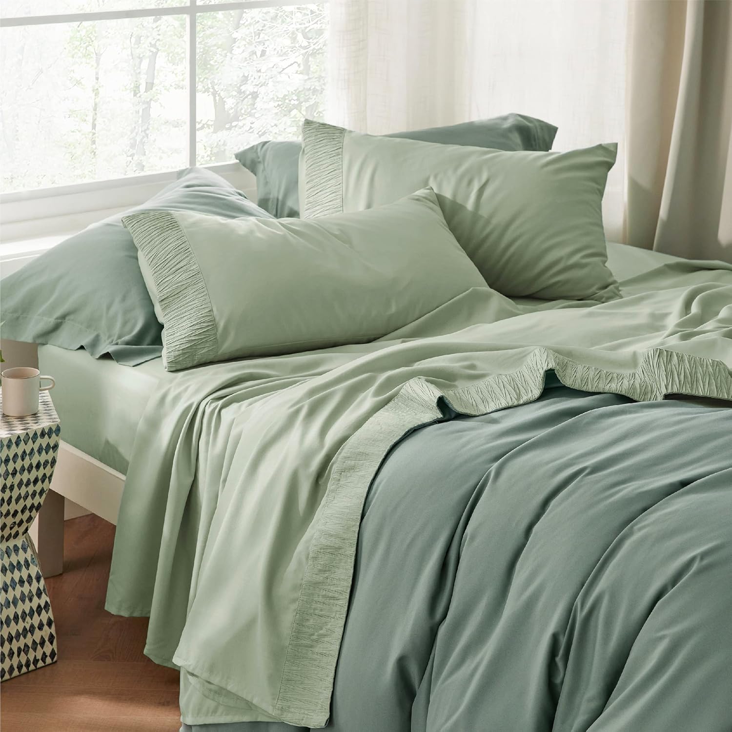Bedsure Juego de sábanas de tamaño California King, sábanas suaves para cama tamaño California King, 4 piezas de hotel de lujo verde salvia