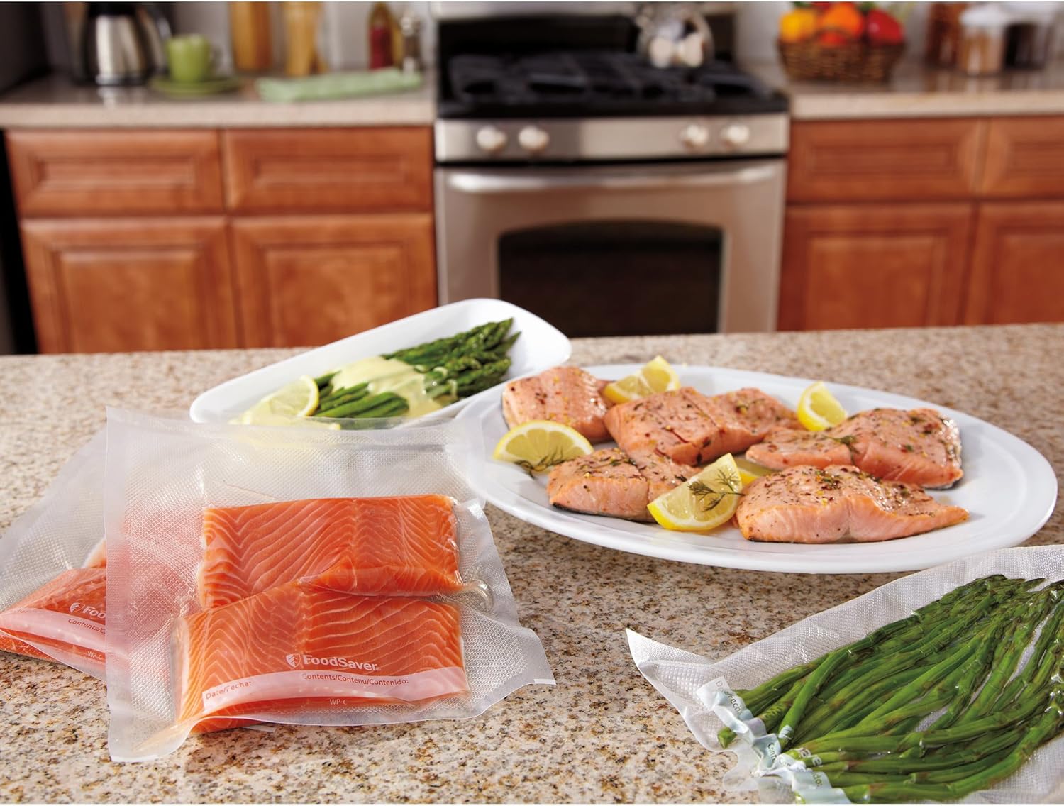FoodSaver Paquete de máquinas y bolsas de sellado al vacío  Sellador al vacío compacto PowerVac + bolsas de ajuste personalizado