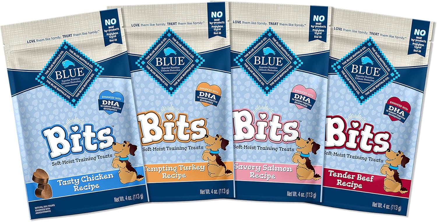 Blue Buffalo Blue Bits Natural Soft Moist Training – Recompensas para perros, recetas de carne de res, salmón, pavo y pollo, paquete variado de 4