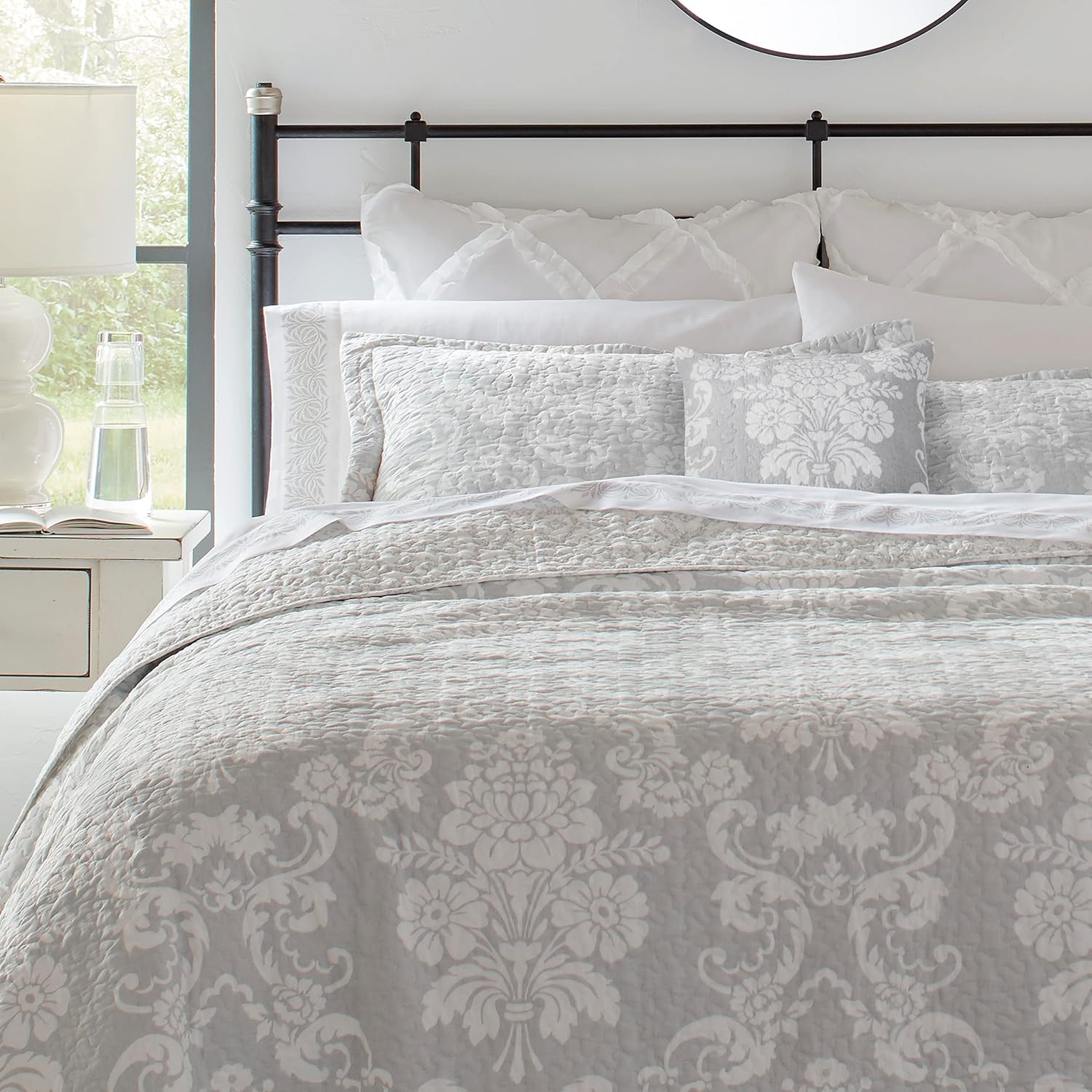 Laura Ashley – Juego de edredón individual, juego de ropa de cama reversible de algodón con funda de almohada adicional, decoración del hogar para