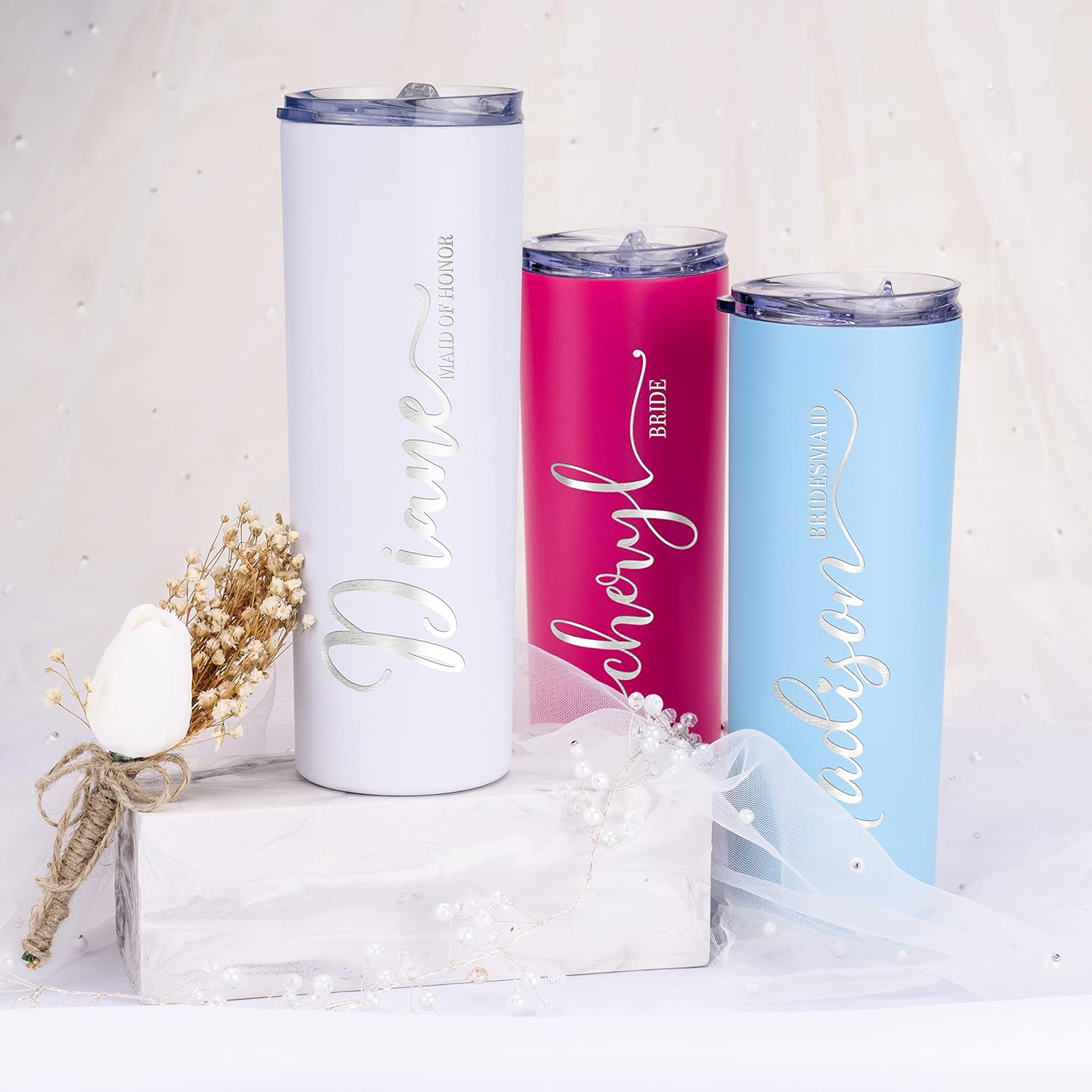 Lily’s Atelier Juego de 5 vasos personalizados para dama de honor, con nombre y título, 8 colores vivos, 5 diseños, vaso delgado grabado de 20 onzas
