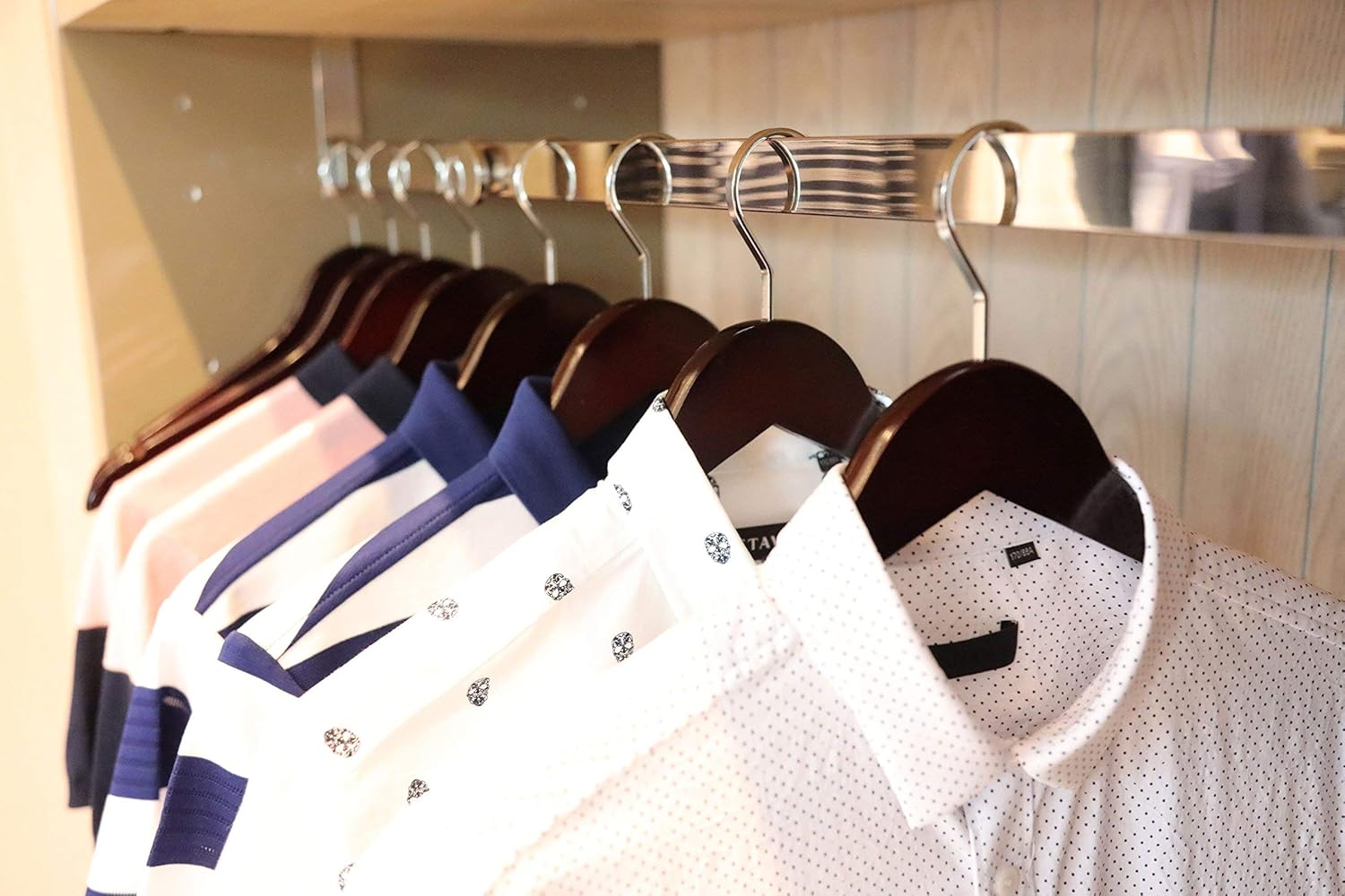 TOPIA HANGER Perchas de madera, perchas de lujo para armario, perchas de madera de cerezo con gancho extra grueso y barra antideslizante para